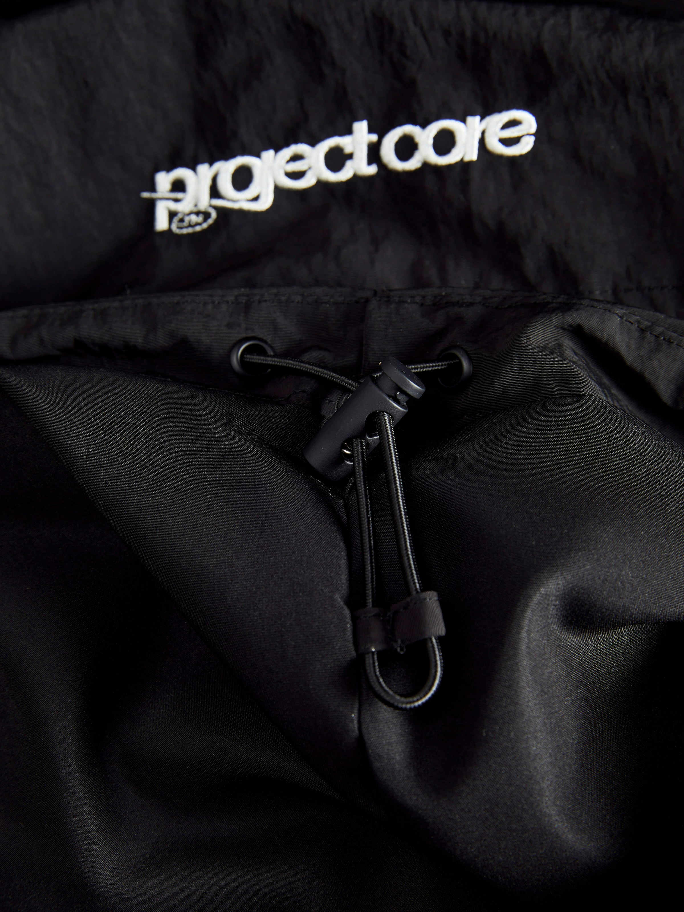 Jack & Jones Outdoorjacke »JCOUNION TRACK JACKET SN«, ohne Kapuze, Mit stylischem Print