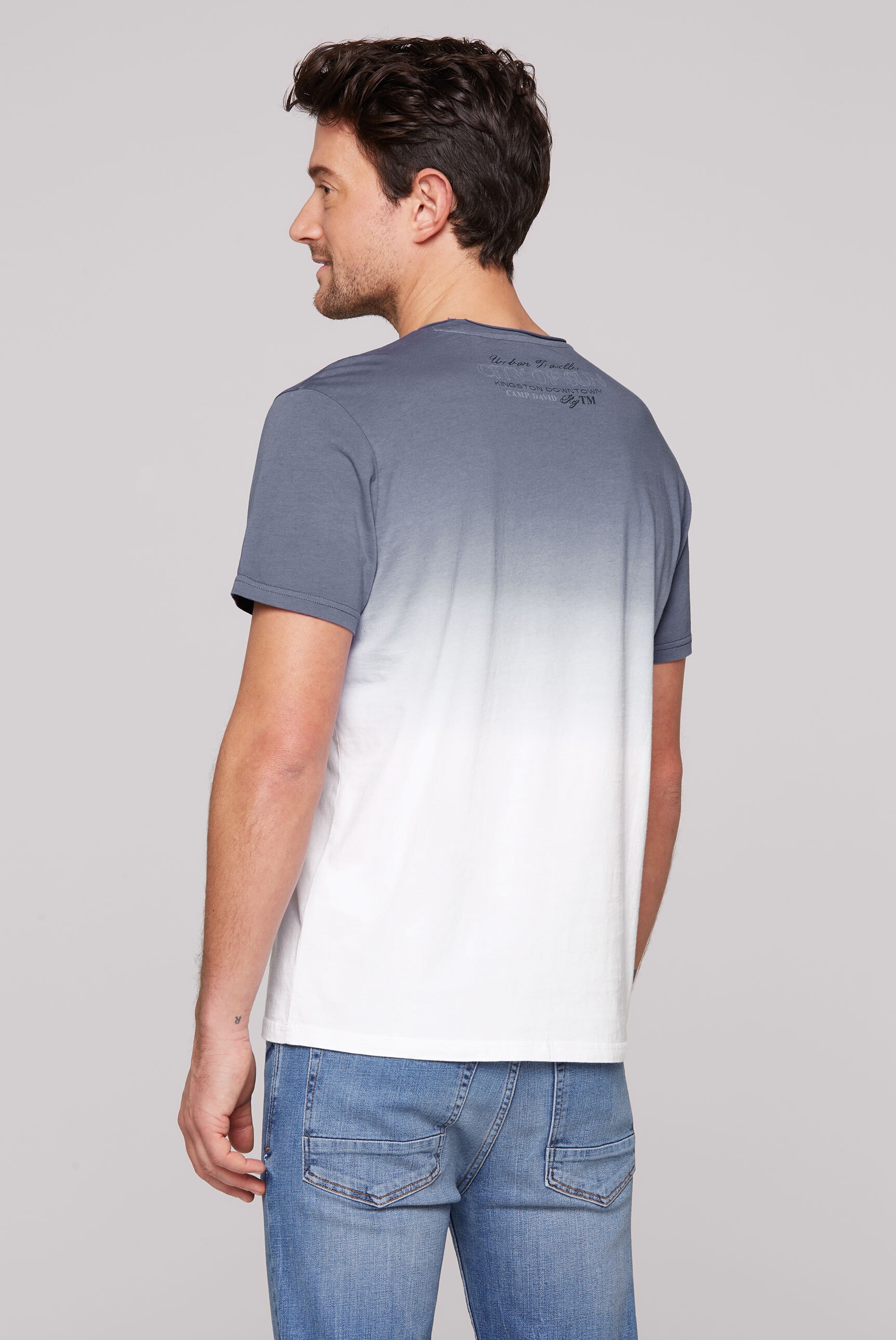 CAMP DAVID Rundhalsshirt, mit offener Kante am Ausschnitt