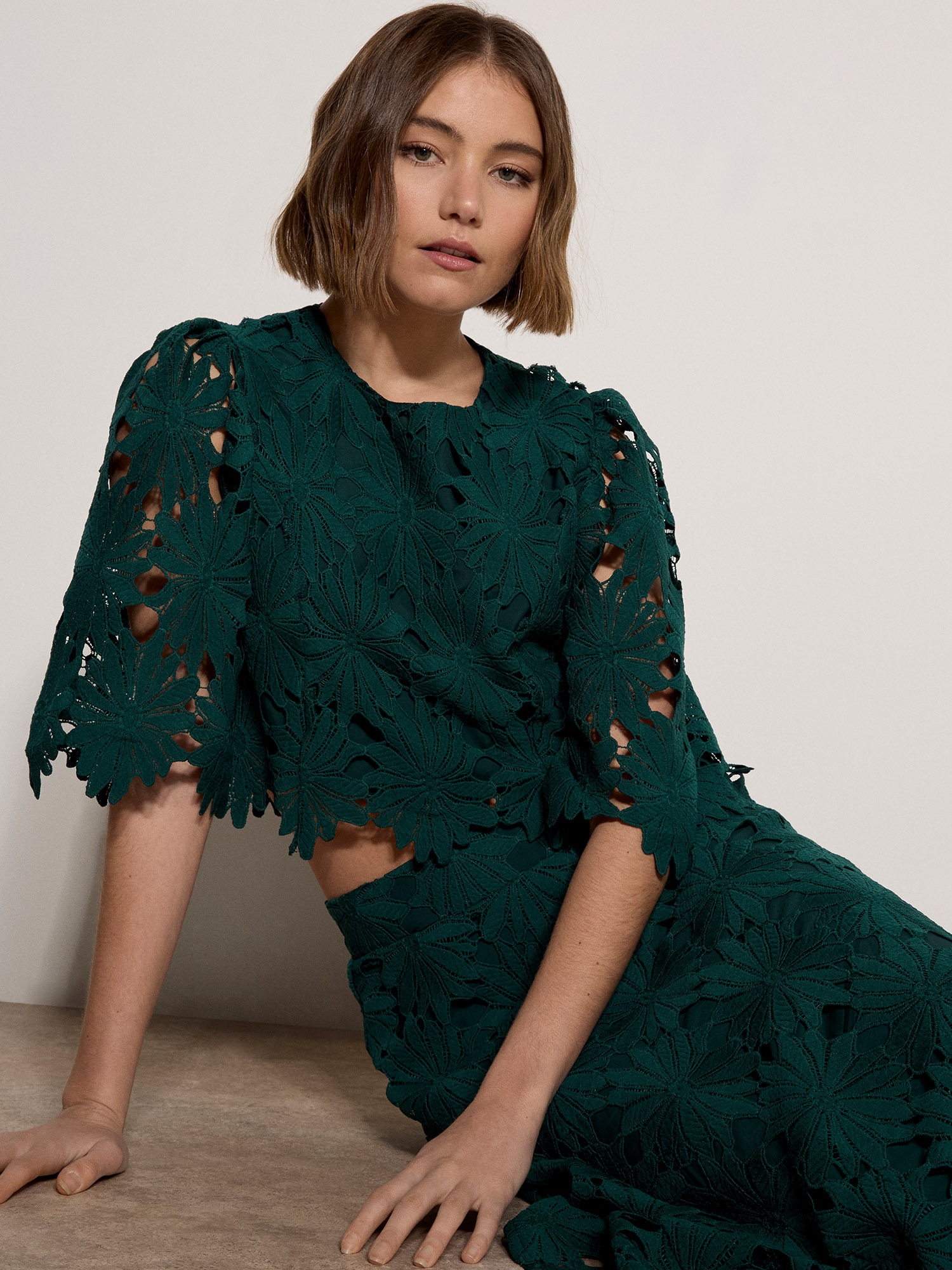 Apricot Klassische Bluse »Guipure-Spitzen-Crop-Top« mit Gänseblümchen