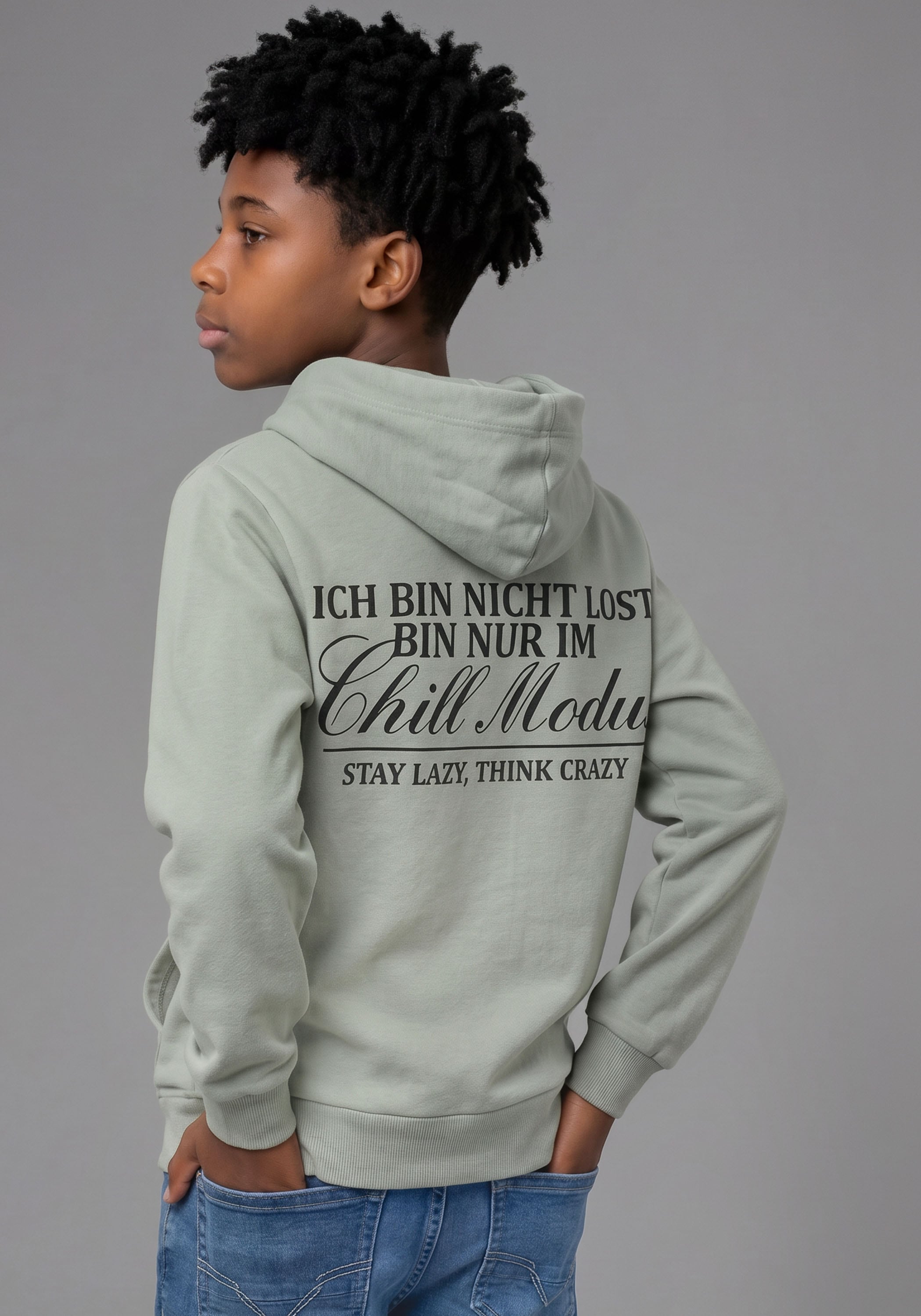 KIDSWORLD Kapuzensweatshirt "Hoodie mit Spruch vorne und hinten", Sweatshirt mit Sprüchedruck, Langarm, hüftbedeckend, mit Kängurutasche