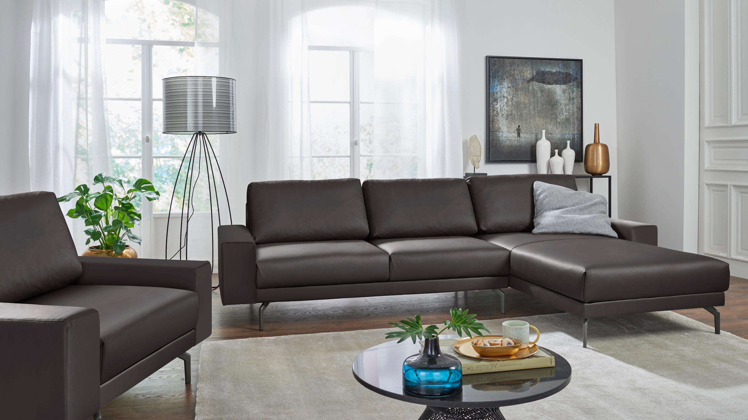 Creation BY ROLF BENZ Ecksofa »CR.450, Designecksofa, L-Form«, Armlehne breit und niedrig, Alugussfüße in umbragrau, Breite 274 cm