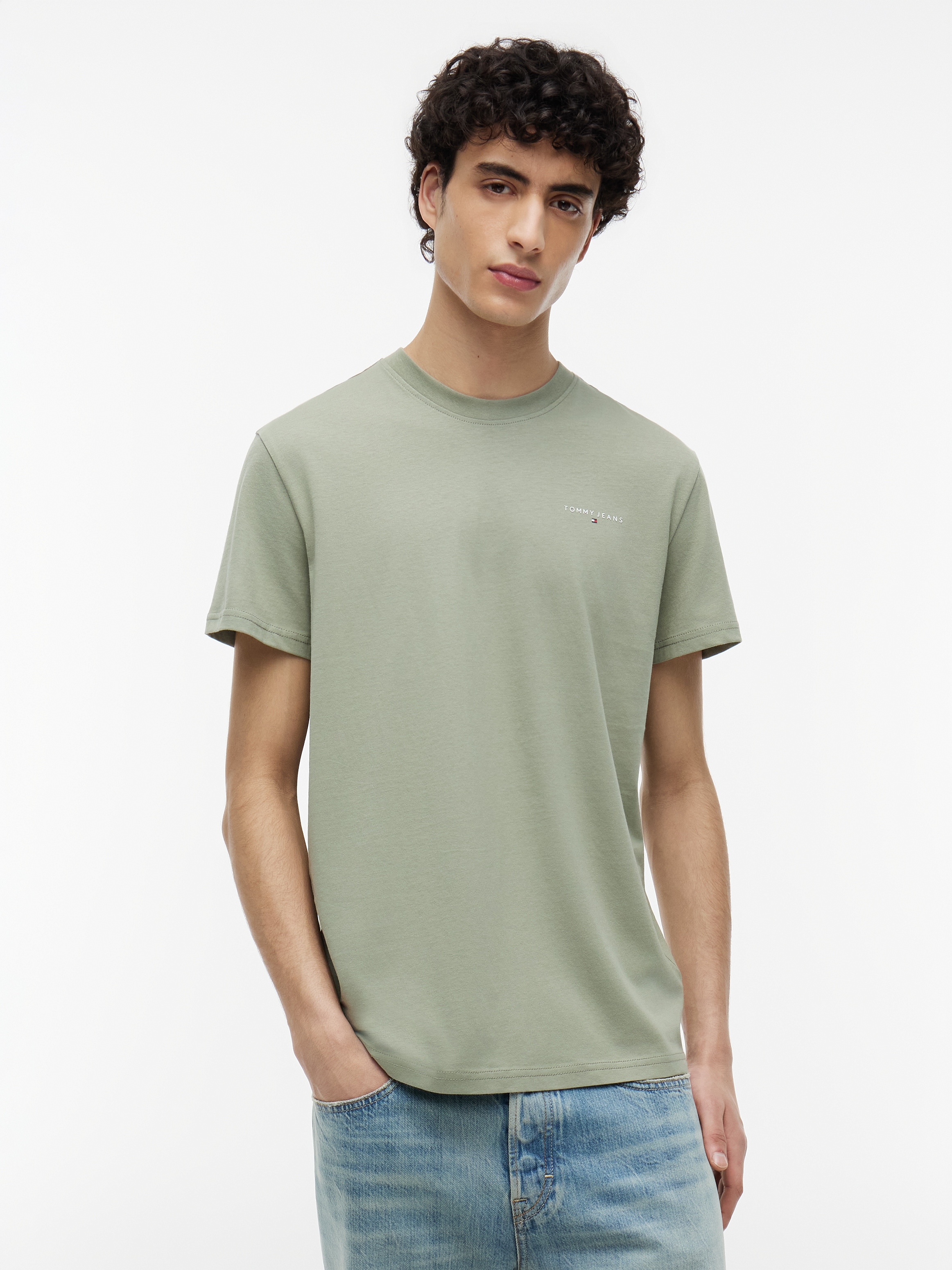 Tommy Jeans T-Shirt "TJM SLIM LINEAR CHEST TEE EXT" Mit Rundhalsausschnitt