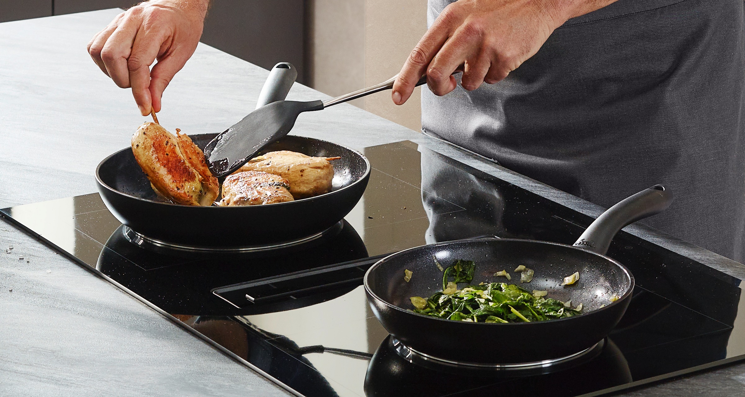 Fissler Bratpfanne »Essential«, Aluminium, (1 tlg.), Made in Germany, HERGESTELLT OHNE PFAS/PTFE, KERAMIK-BESCHICHTET