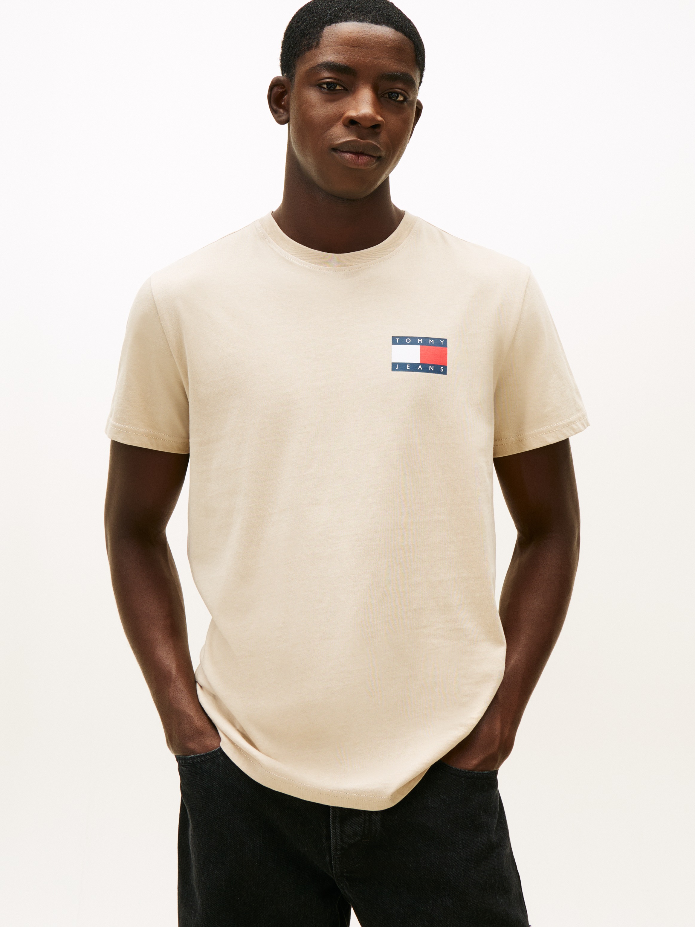 Tommy Jeans T-Shirt "TJM SLIM FIT ESSENTIAL FLAG" Mit Rundhalsausschnitt günstig online kaufen