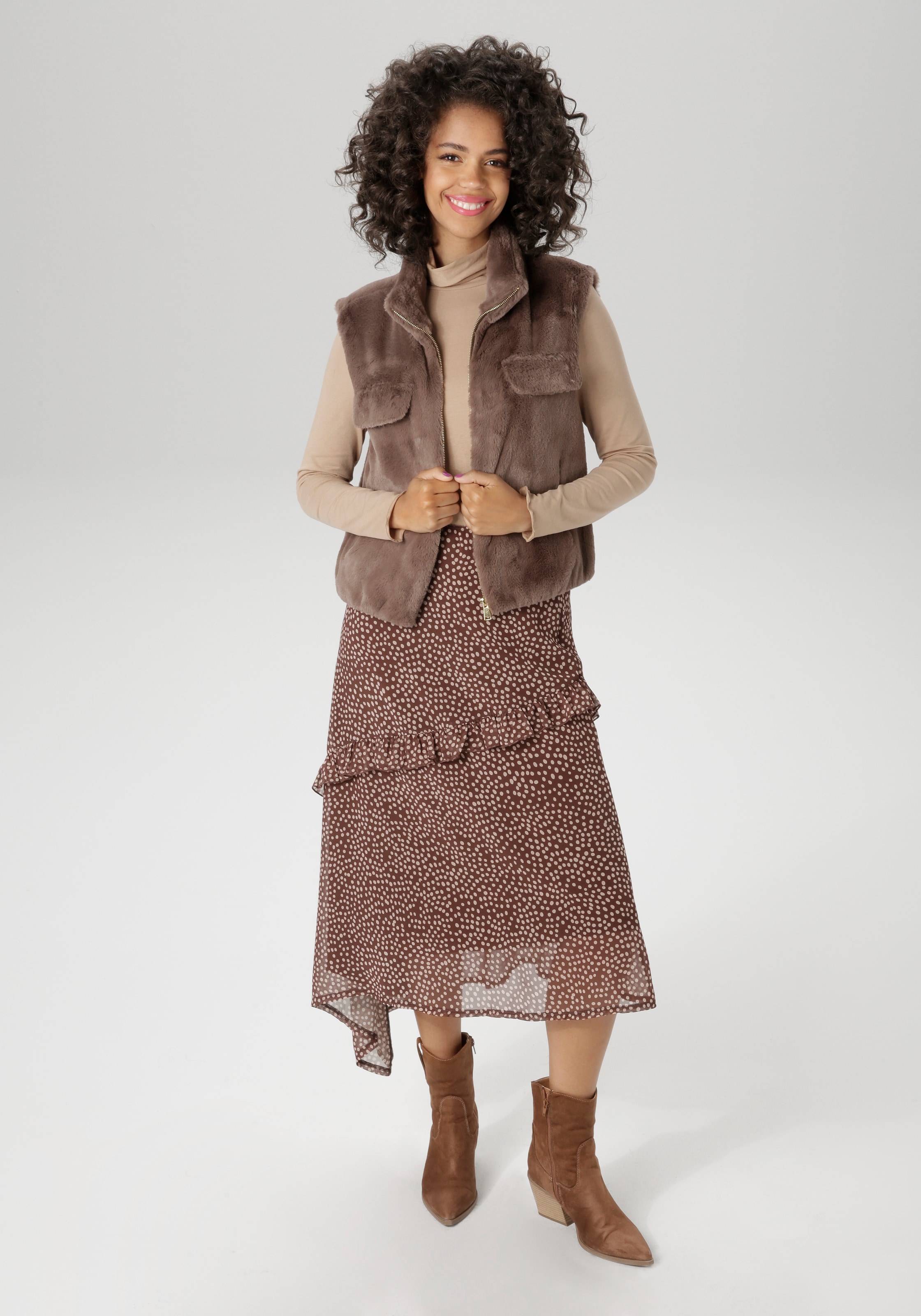 Aniston CASUAL Plüschweste, in trendiger Farbpalette - NEUE KOLLEKTION