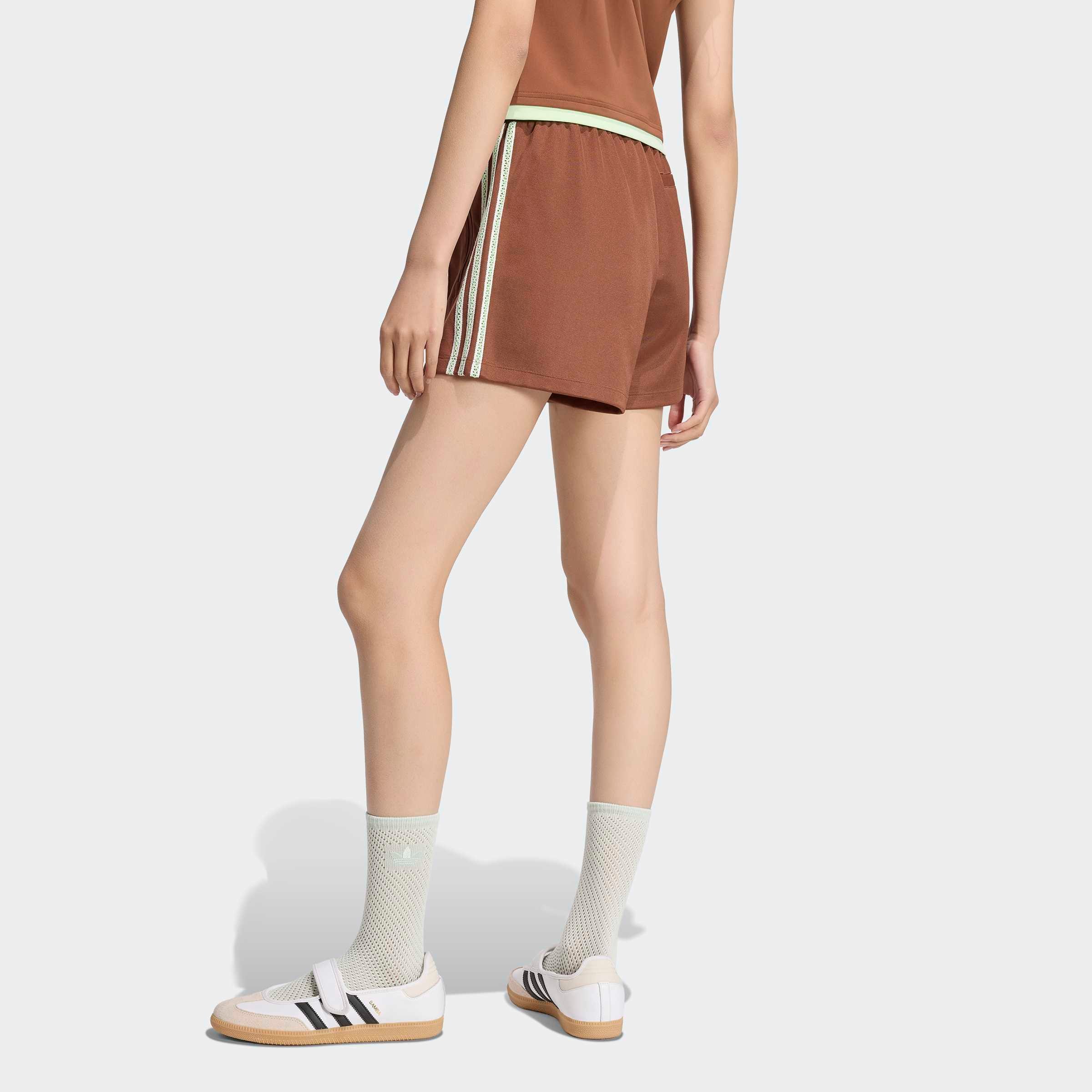 adidas Originals Shorts »ADIDAS ORIGINALS SUMMER GLOW«  aus Baumwolle, mit Gummizug, enger Schnitt