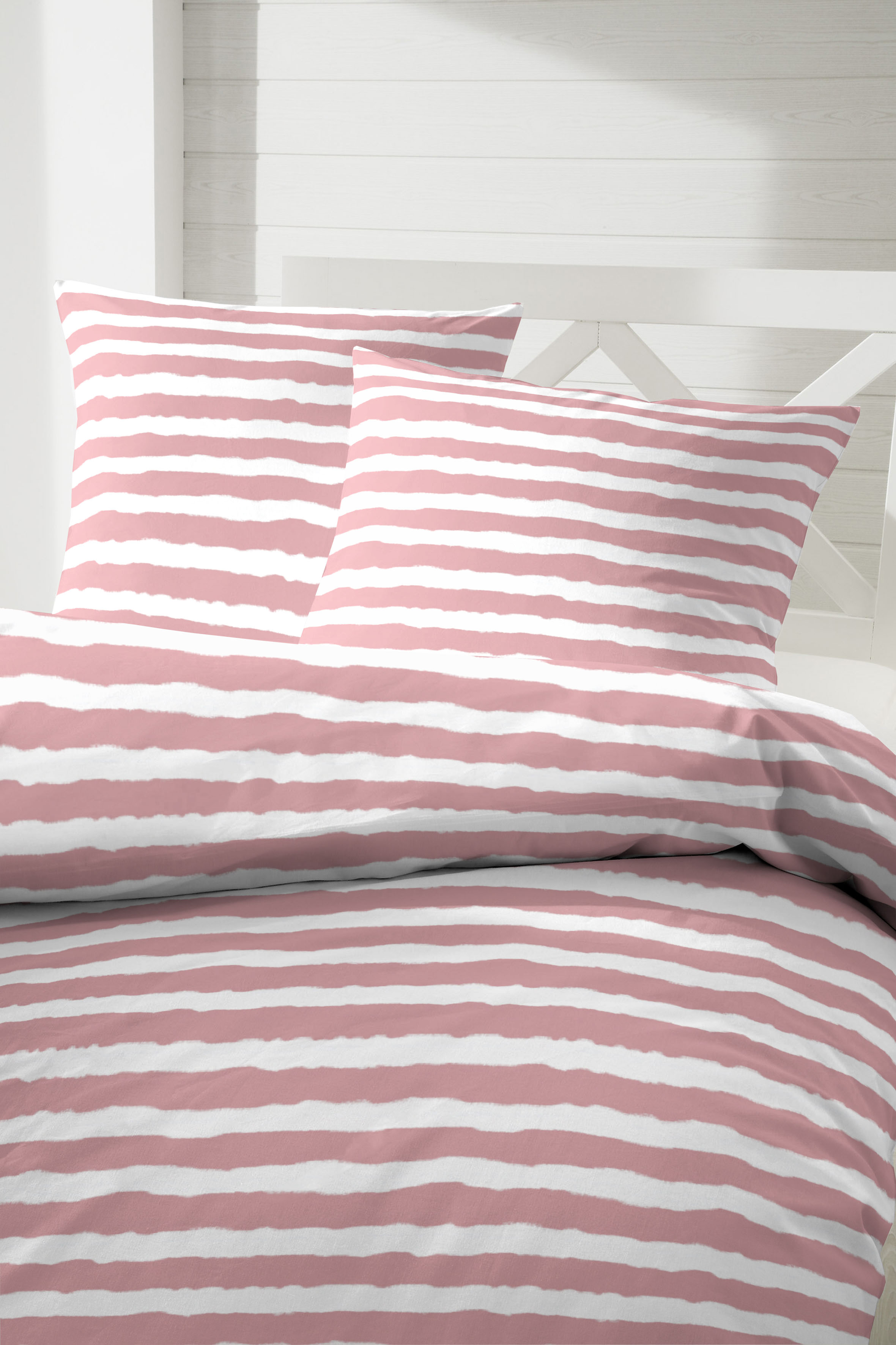 Thumbnail - Primera Bettwäsche "Baumwoll-Bettwäsche Uni-Streifen" 2 Stk. tlg. mit einem modernen Streifenmuster