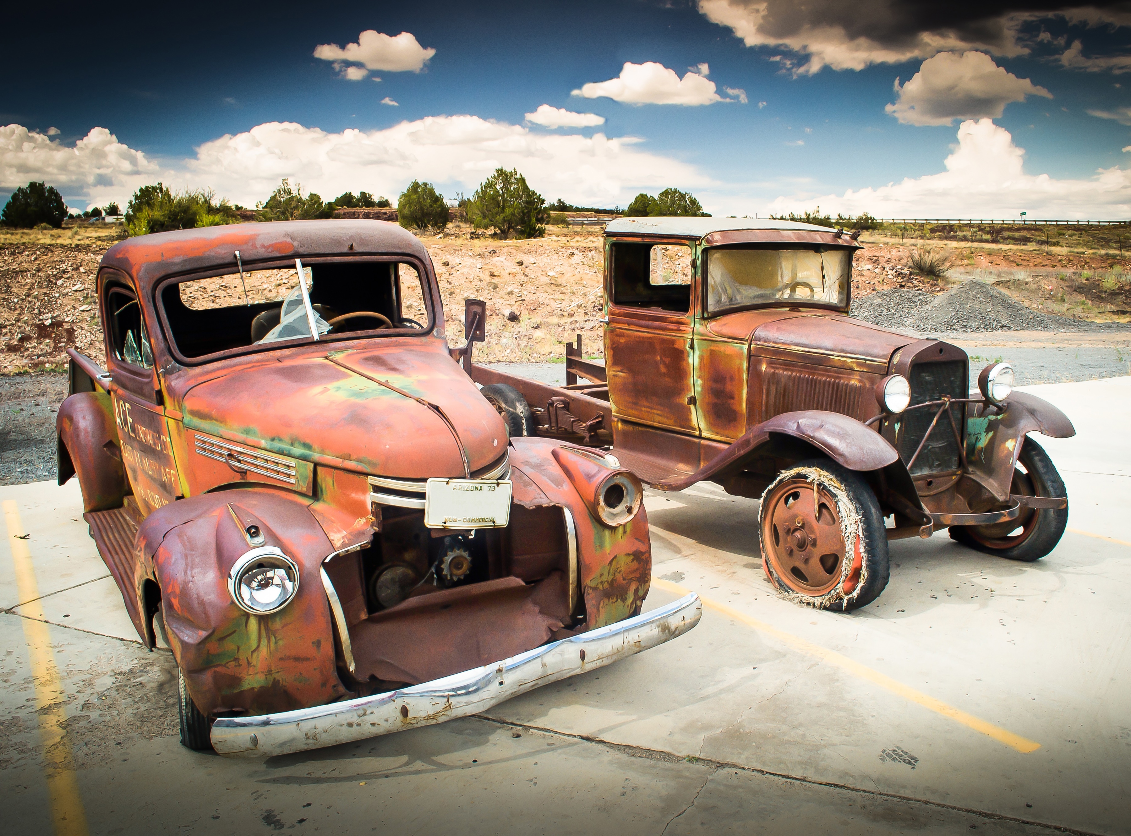 Papermoon Fototapete "Abandoned Old Cars" glatt