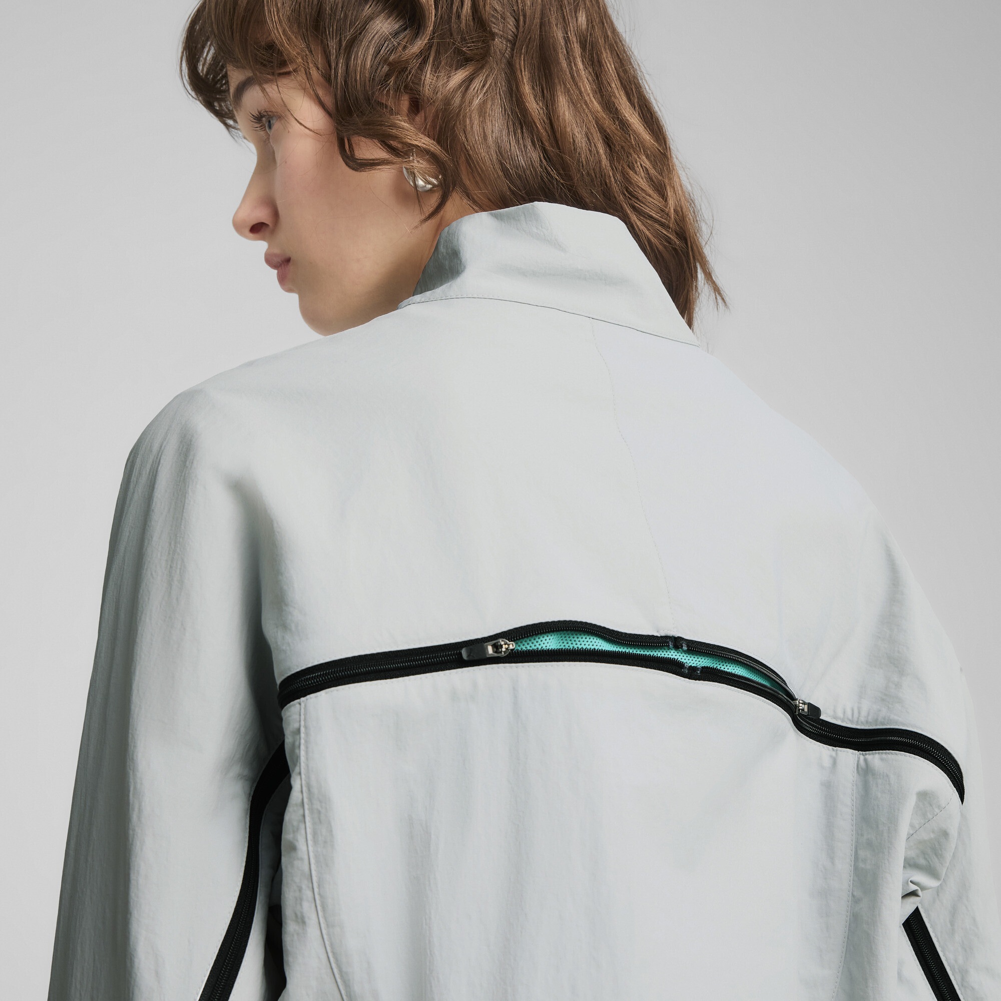 PUMA Trainingsjacke »DARE TO Oversized-Jacke mit variabler Länge Damen«