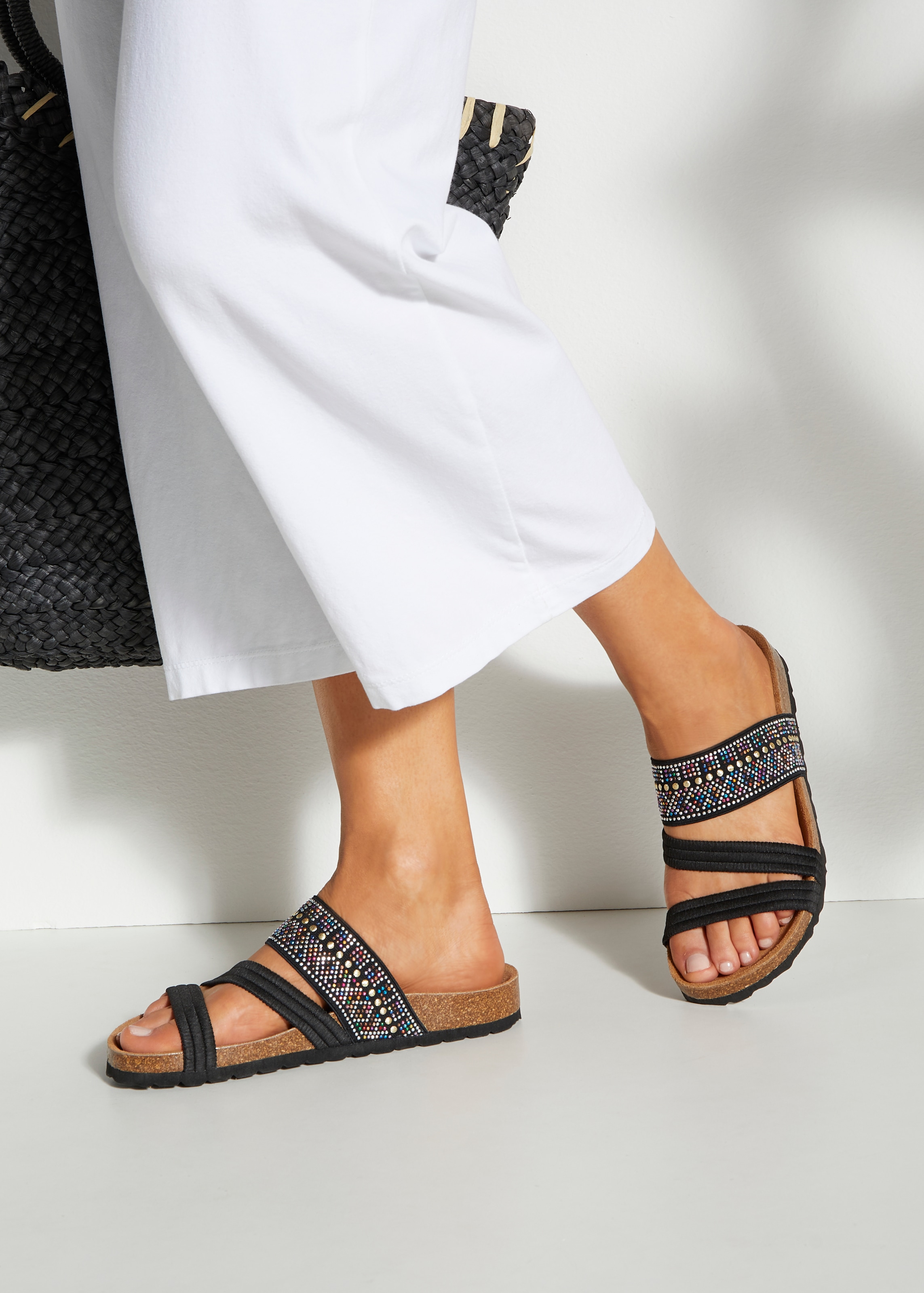 LASCANA Pantolette »Mule, Sandale, offener Schuh, Sommerschuh,«, mit Komfortkorkfußbett aus Leder und elastischen Riemen
