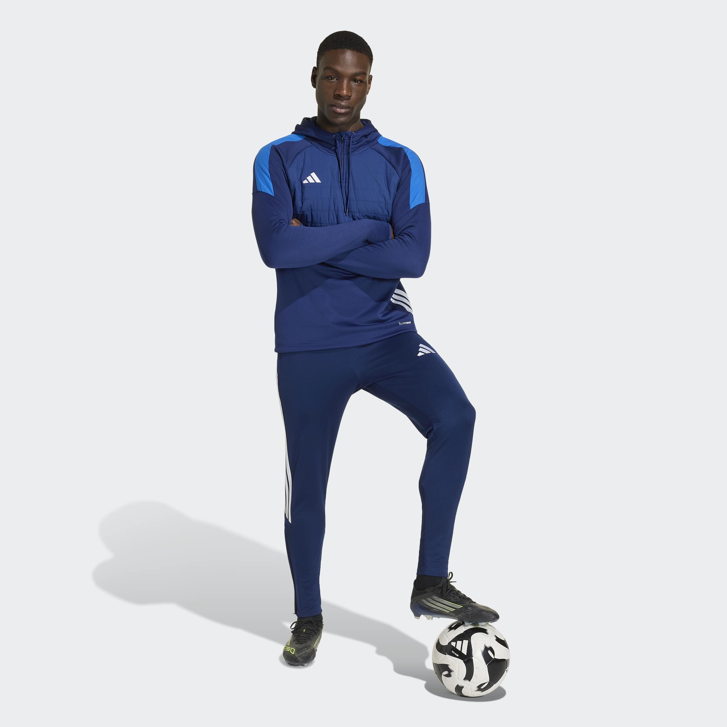 adidas Performance Kapuzensweatshirt »TIRO 26 ESSENTIALS WINTERIZED TRAININGSOBERTEIL«, mit Kapuze, aus Polyester

