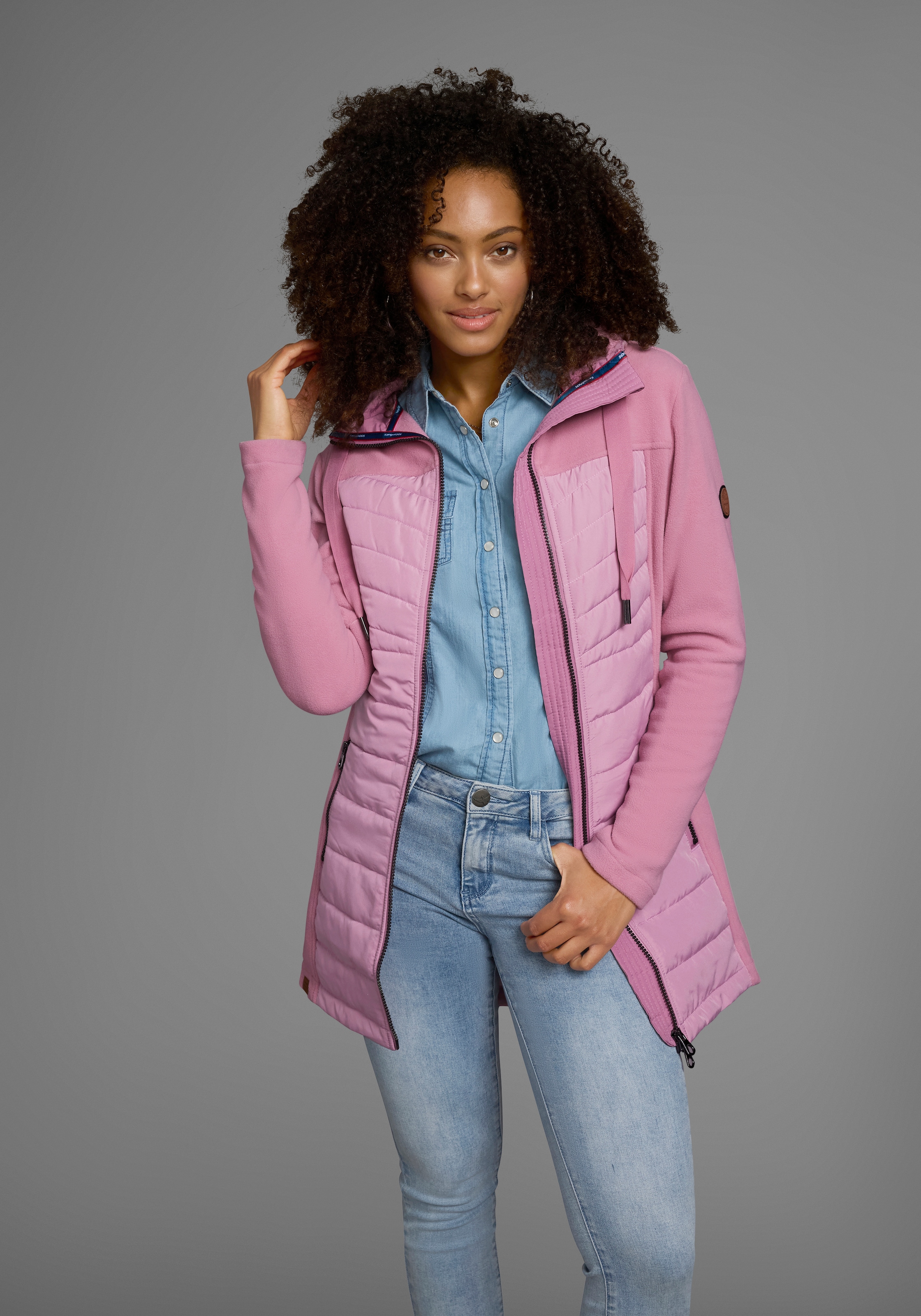 KangaROOS Langjacke, mit Kapuze, leichter Webstoff, figurbetonter Schnitt, günstig online kaufen