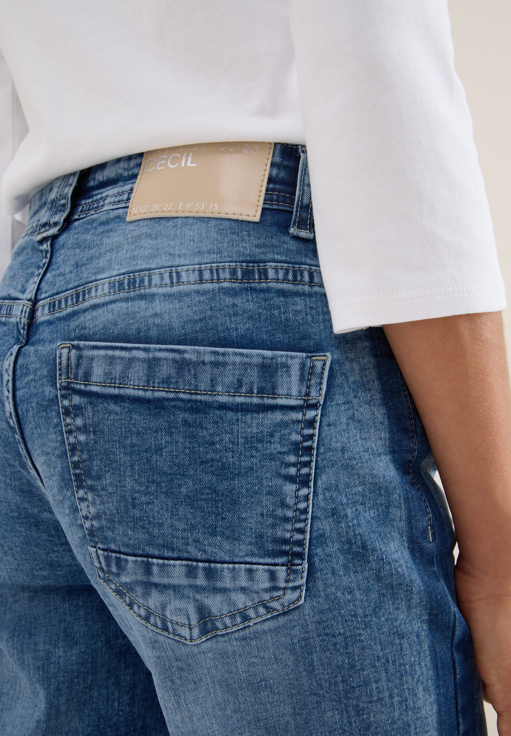 Cecil Straight-Jeans »Style NEELE«, mit Gallonstreifen