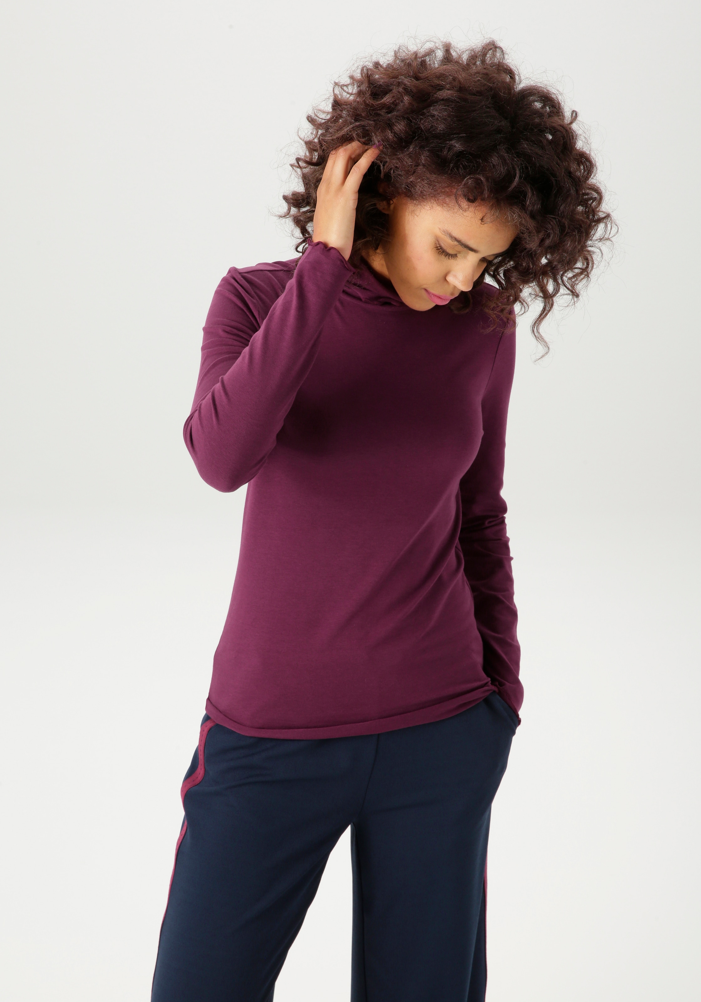 Aniston CASUAL Rollkragenshirt, mit gewellten Abschlüssen - NEUE KOLLEKTION günstig online kaufen