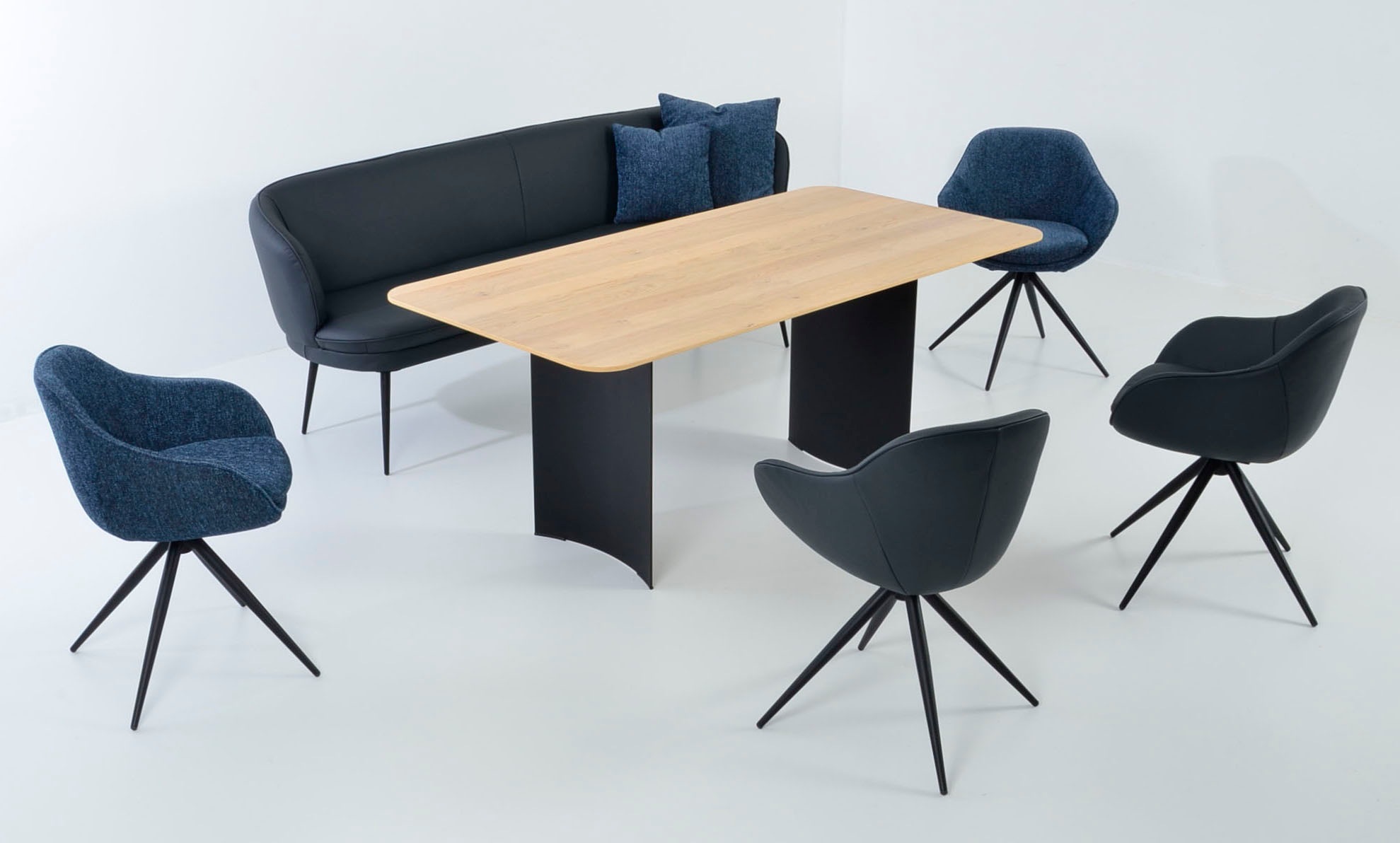 K+W Komfort & Wohnen Essgruppe »ZOOM«, abgerundete Essgruppe in Materialmix, Solobank, 4 Sesseln und 1 Tisch