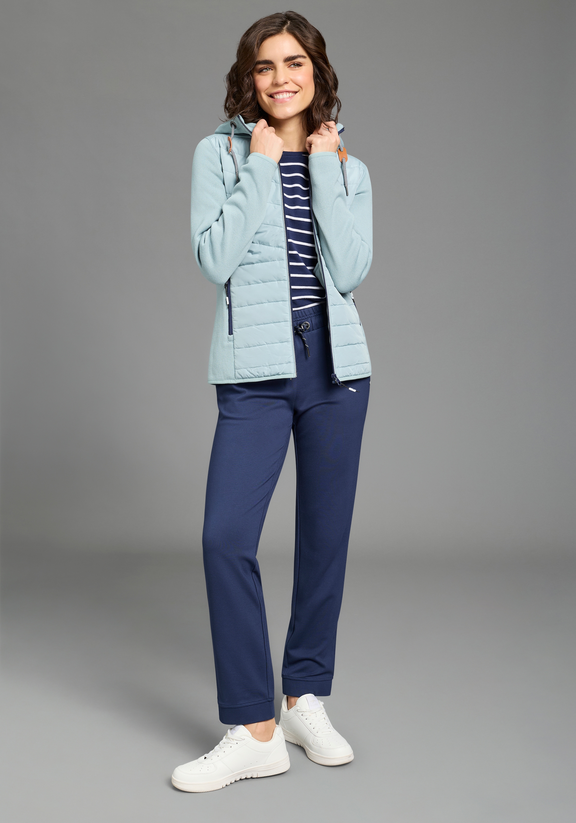 KangaROOS Hybridjacke mit Kapuze Übergangsjacke mit Kapuze Reißverschlusstaschen Innentaschen