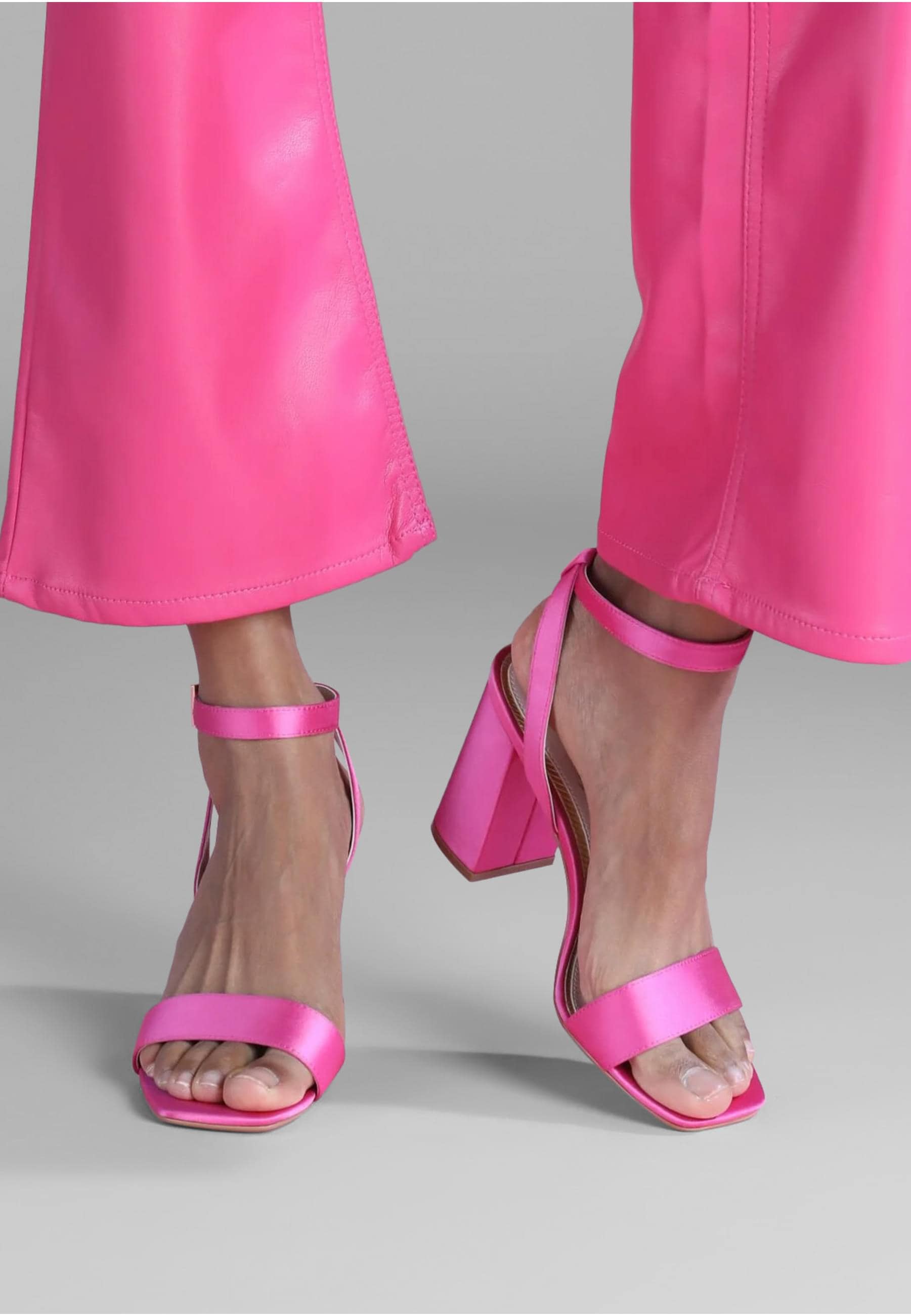Buffalo High-Heel-Pumps »Buffalo Damen Buffalo Charlotte Neat Vegan Satin«