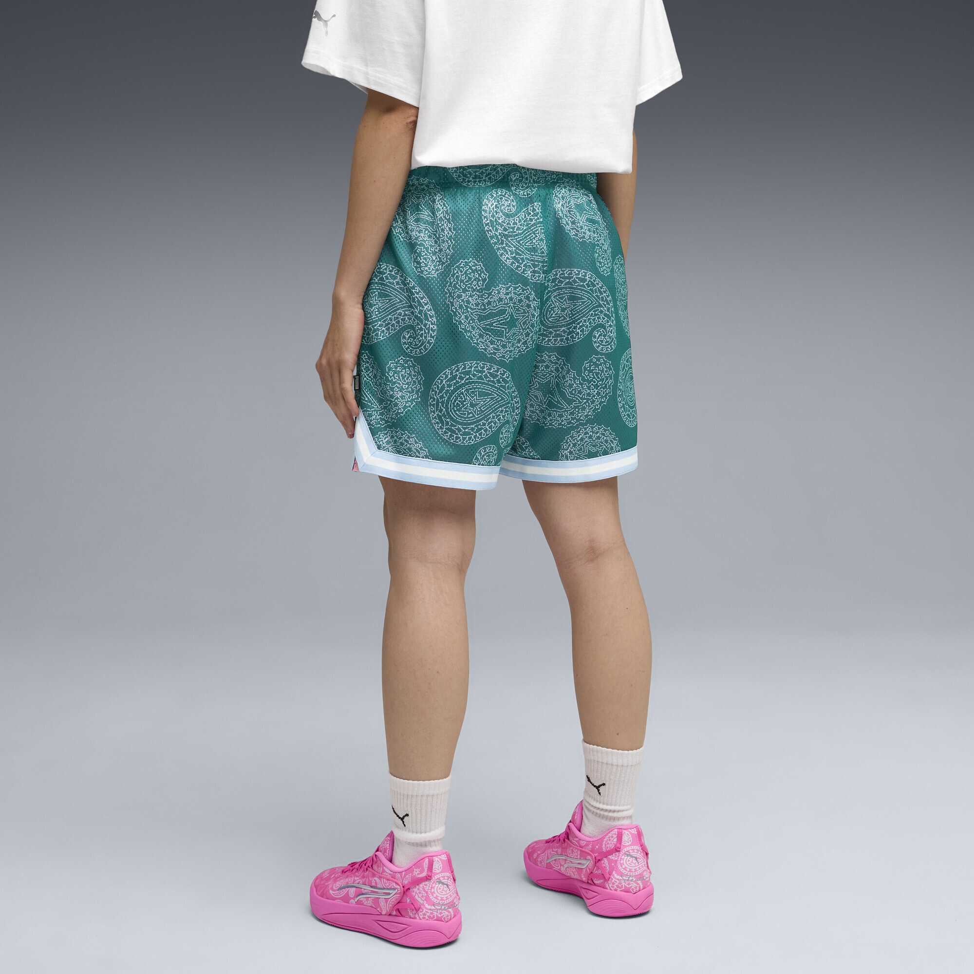 PUMA Shorts »Shooting Stars Wendbare Shorts Damen«