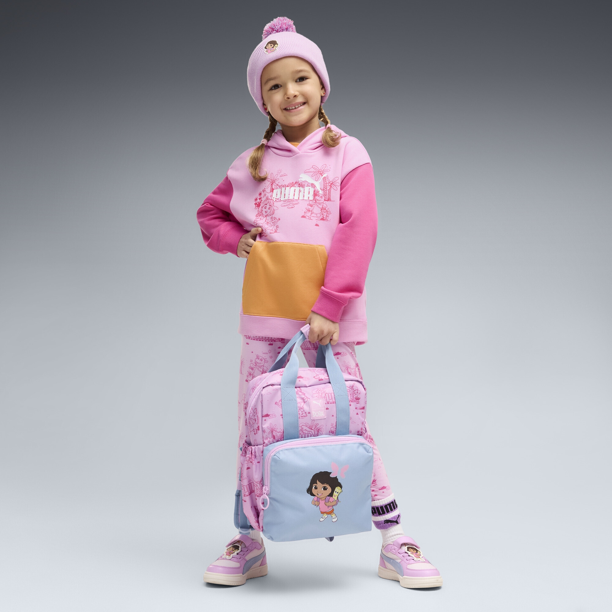 PUMA Kapuzenpullover »PUMA x DORA THE EXPLORER Relaxed Graphic Hoodie Mädchen«