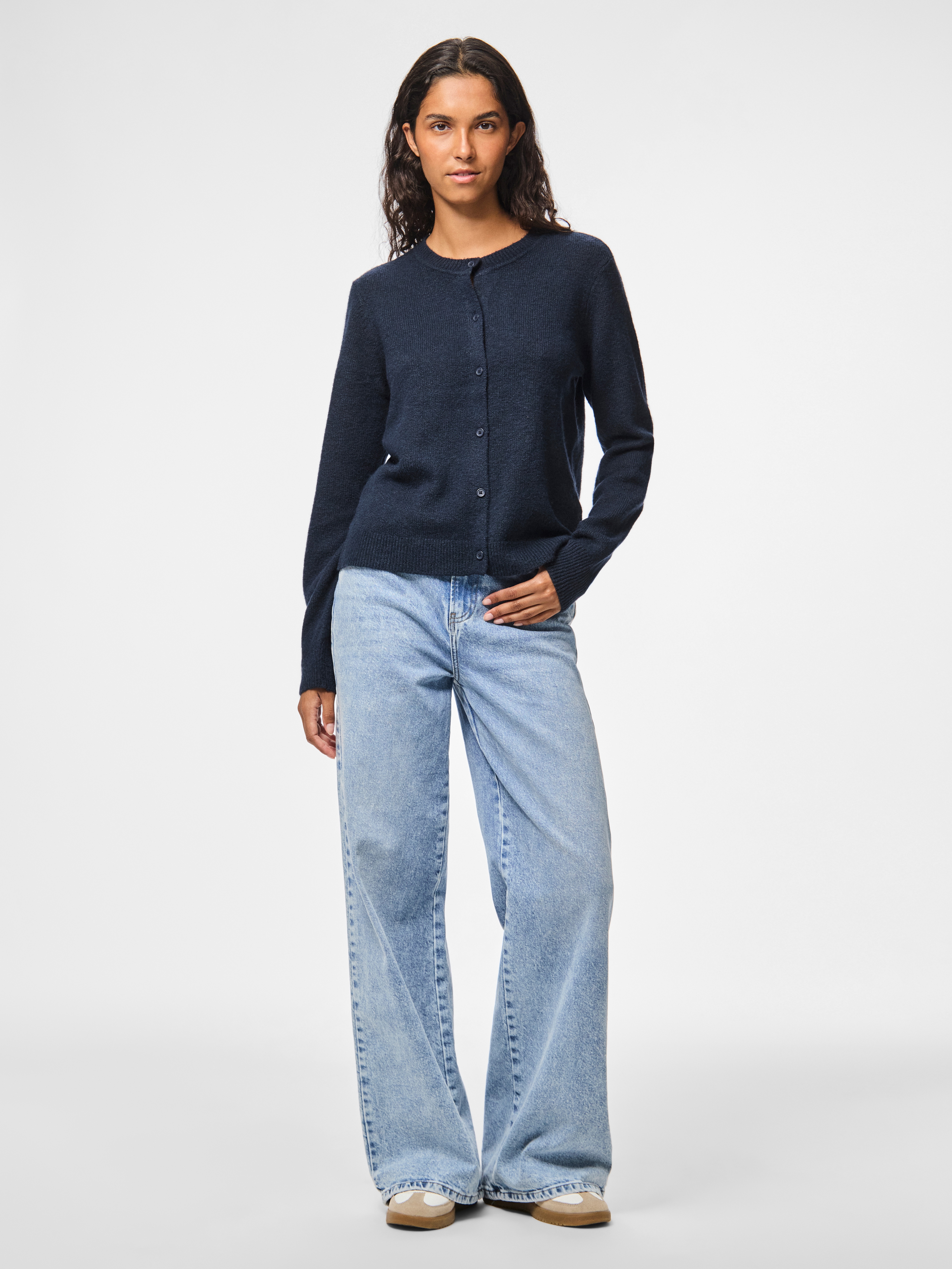 Thumbnail - pieces Strickjacke "PCMALOU LS KNIT CARDIGAN NOOS BC" Materialmix, slim fit