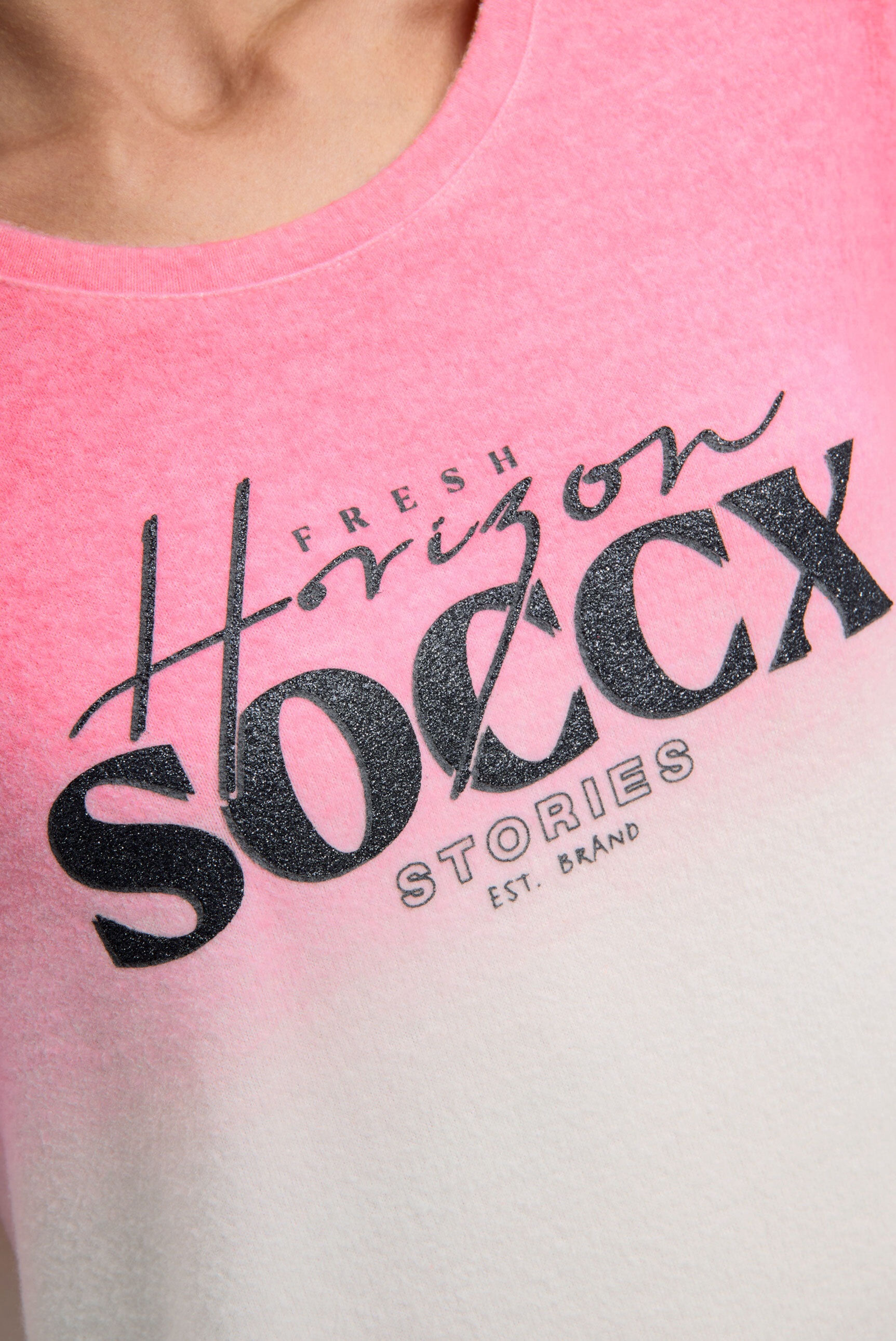 SOCCX Rundhalspullover mit Farbverlauf