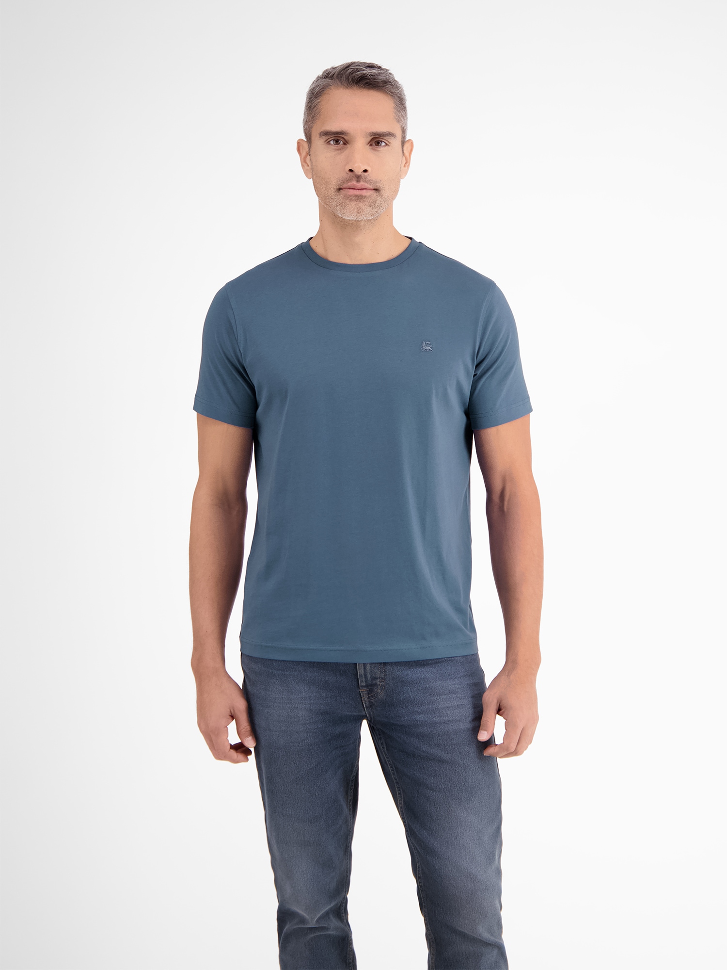 LERROS T-Shirt "Basic T-Shirt mit Logostitch, unifarben" günstig online kaufen