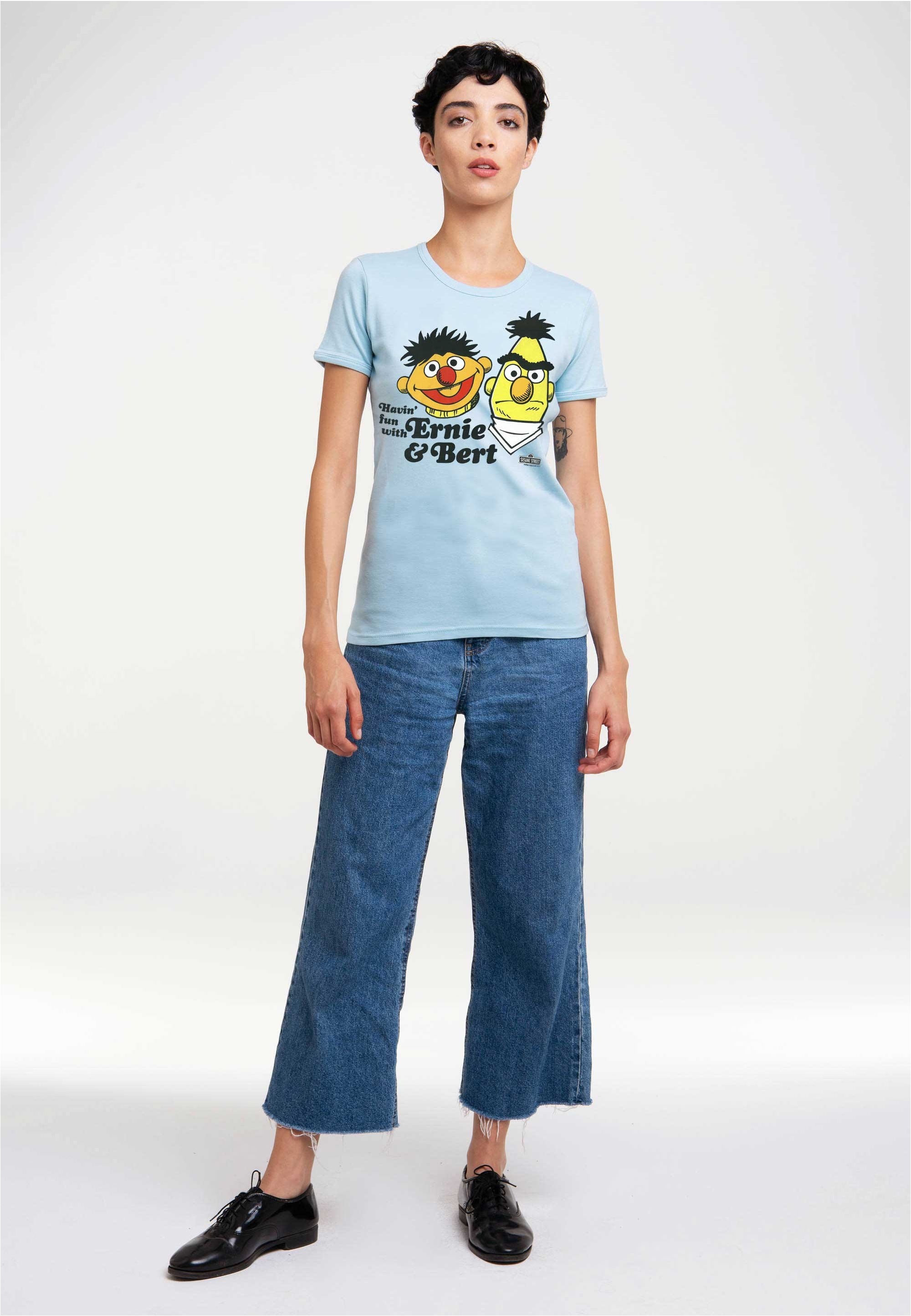 LOGOSHIRT T-Shirt »Ernie und Bert«, mit lizenziertem Originaldesign