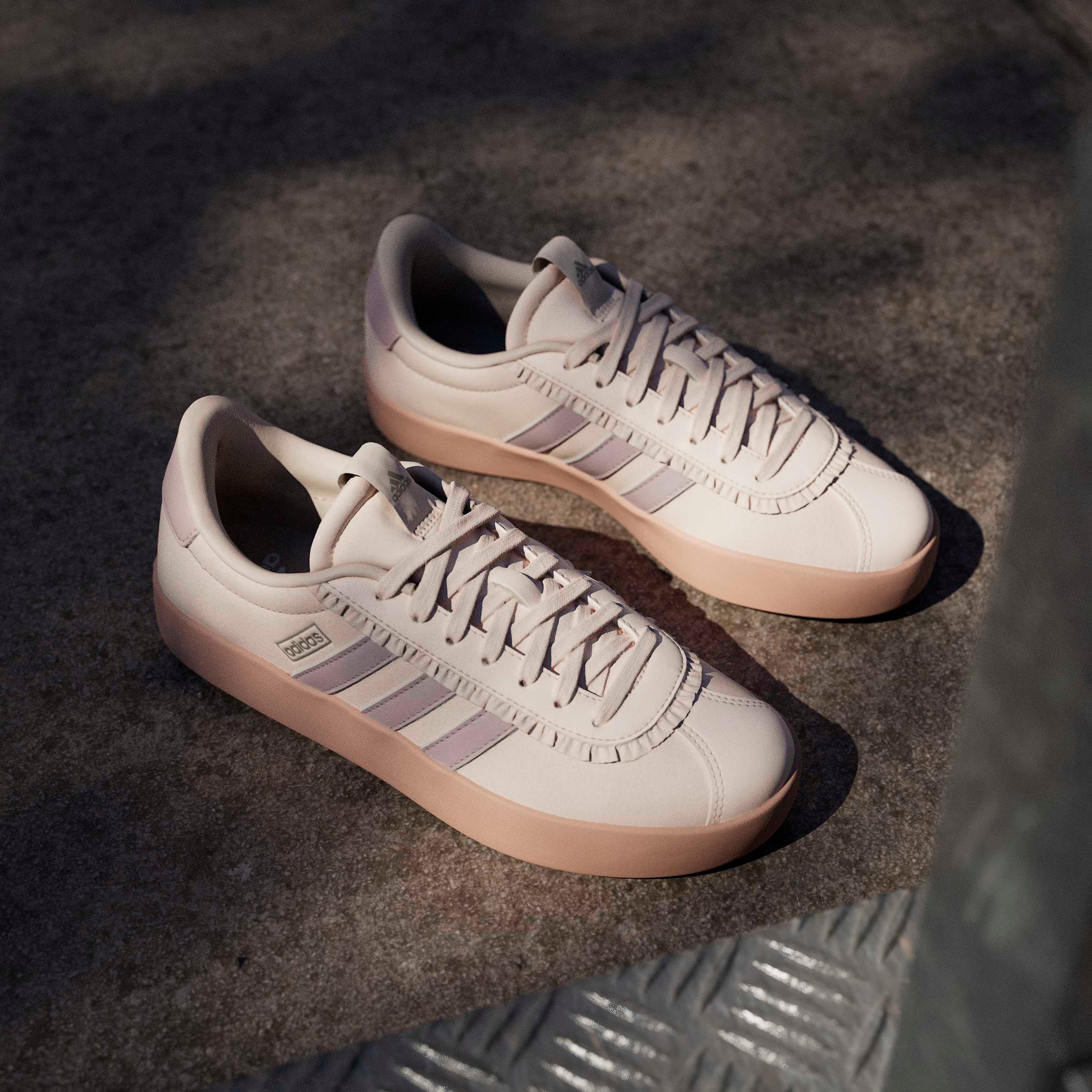 adidas Sportswear Sneaker »VL COURT 3.0«  inspiriert vom Design des adidas samba