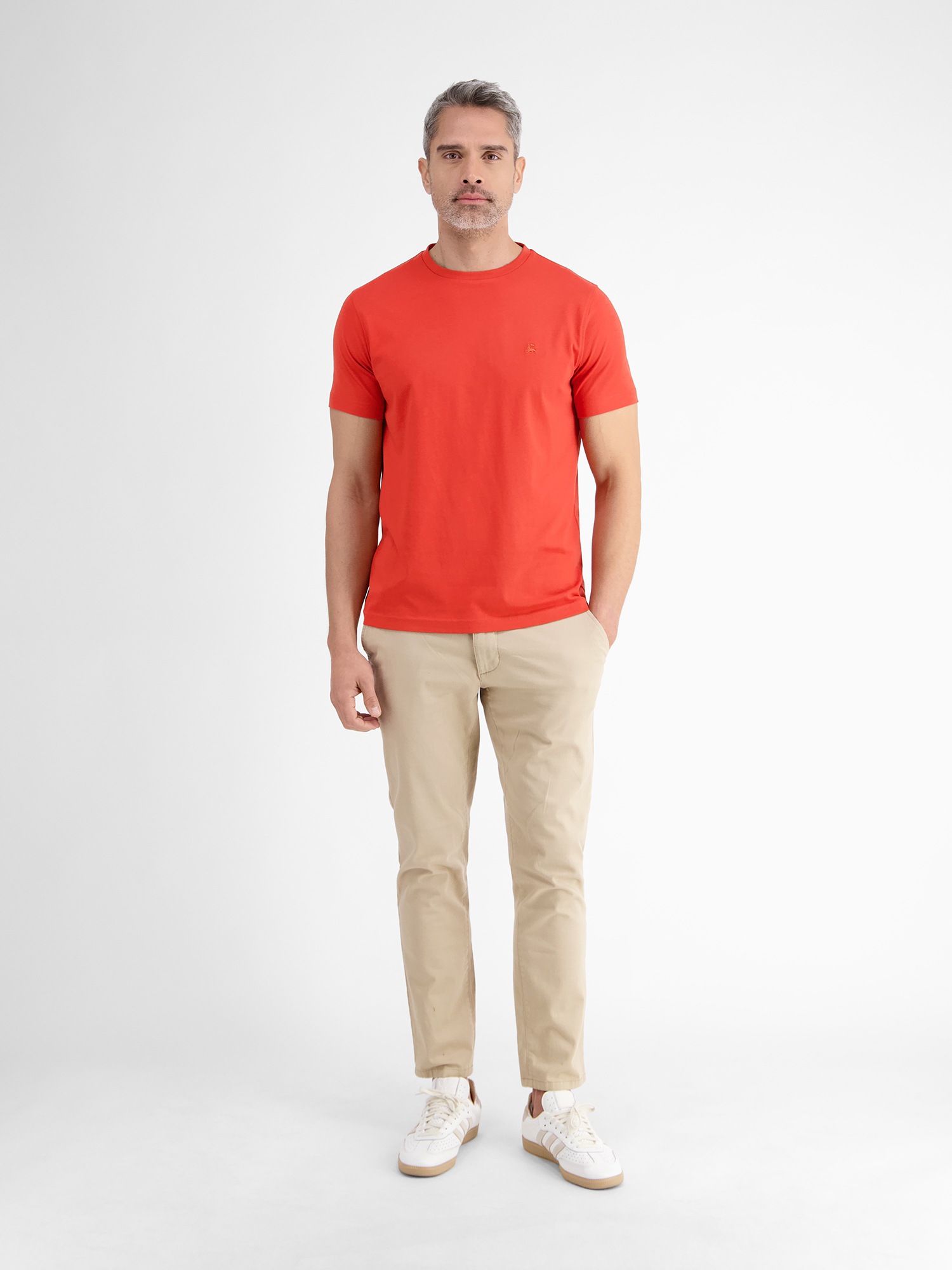 LERROS T-Shirt »LERROS Basic T-Shirt mit Logostitck, unifarben«
