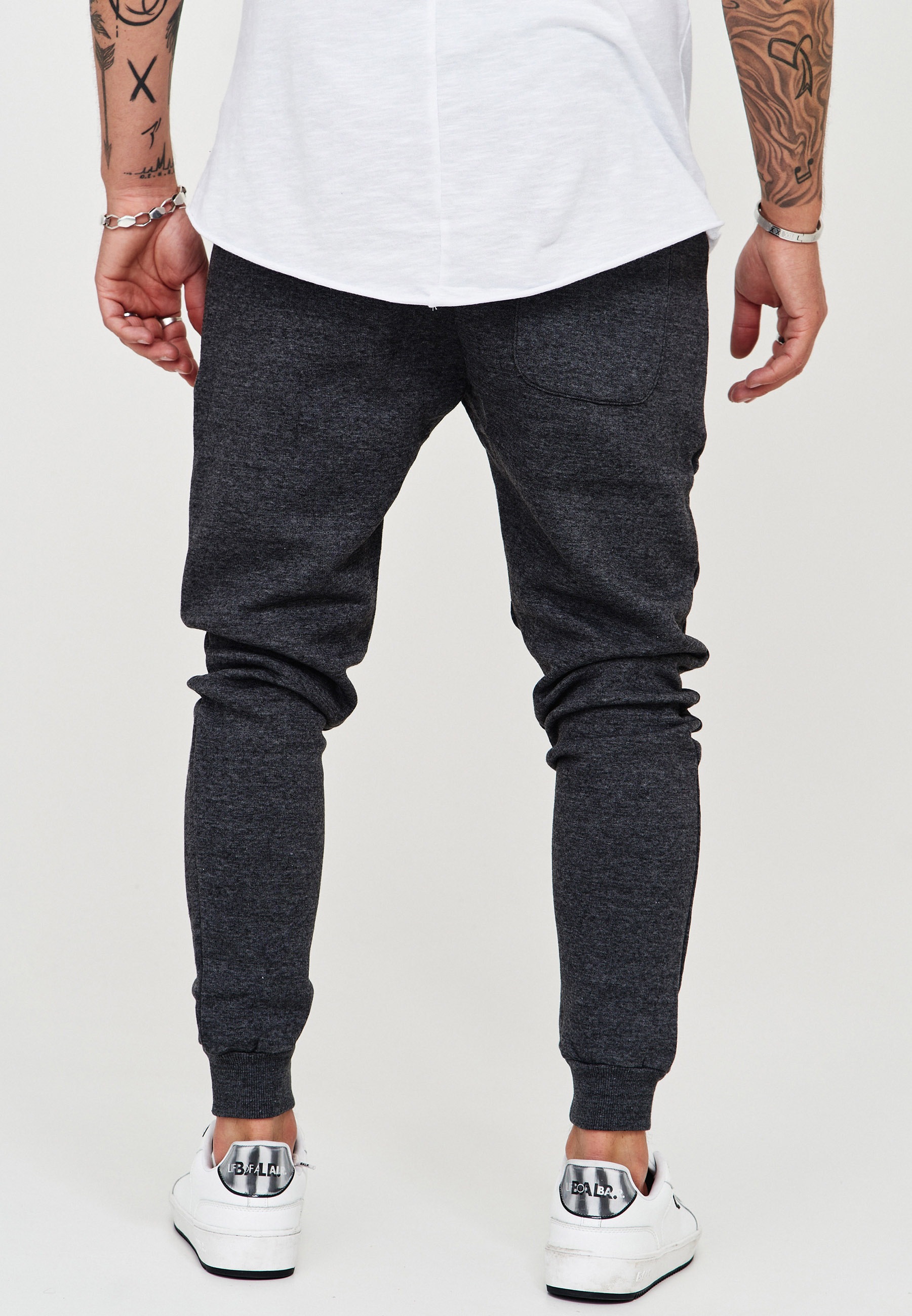behype Sweathose »JOGGERY«, im modernen Slim Fit-Schnitt