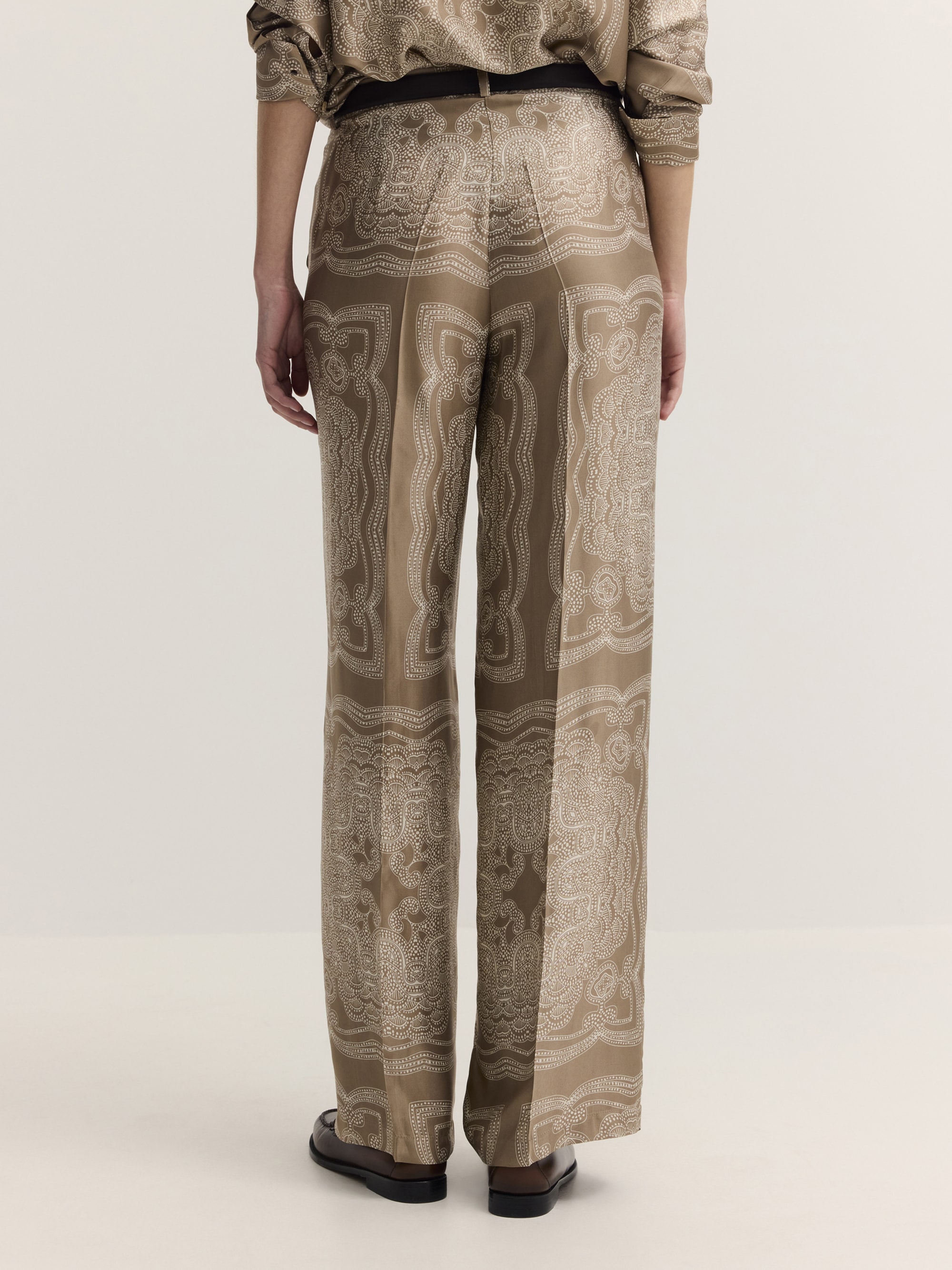 bugatti Stoffhose »Modern Fit«  Modern Fit Viskosehose Grafischer Print