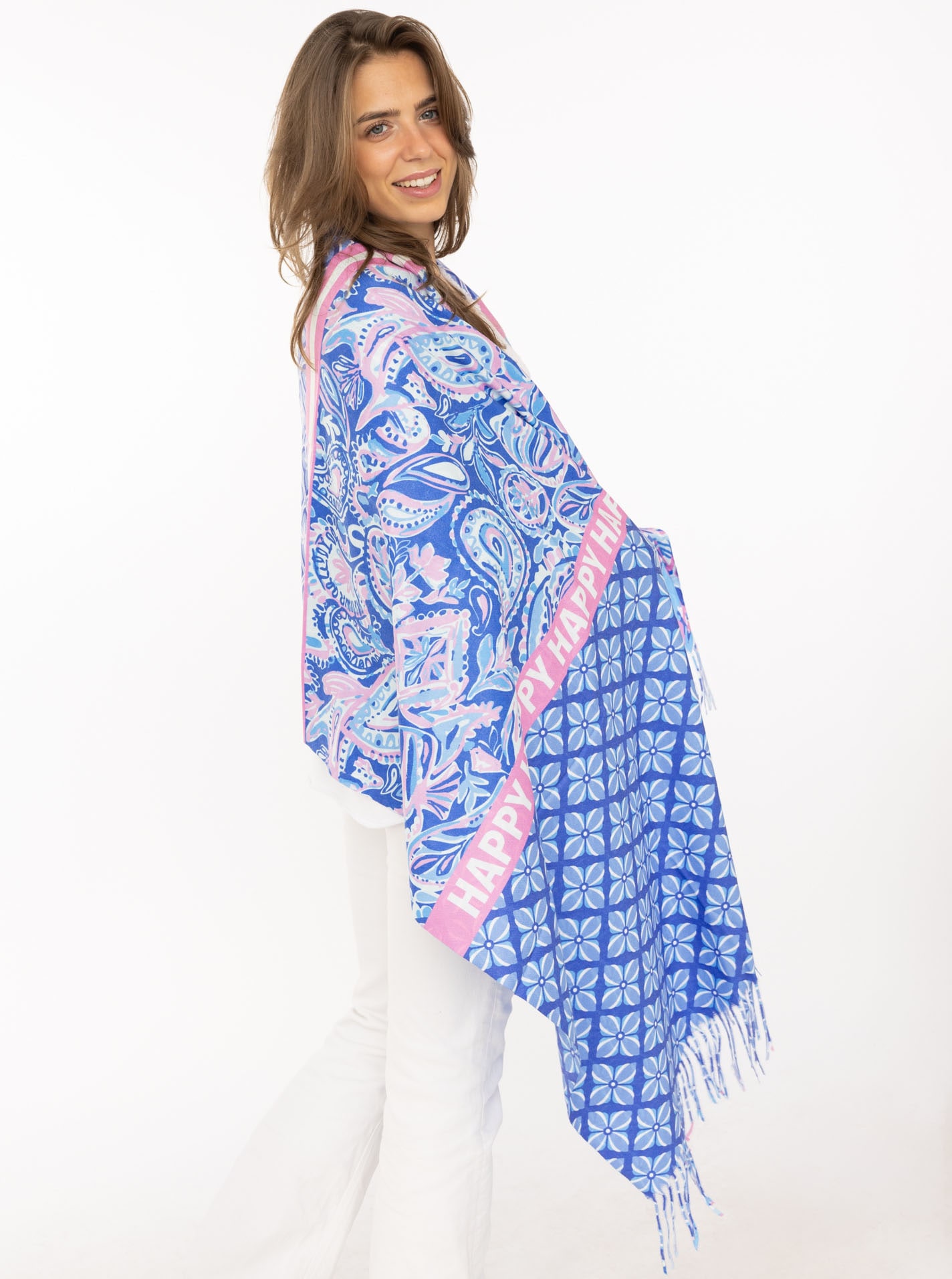 Zwillingsherz Schal »"Grafischer Paisley"« Mustermix, Schriftzug und Fransen