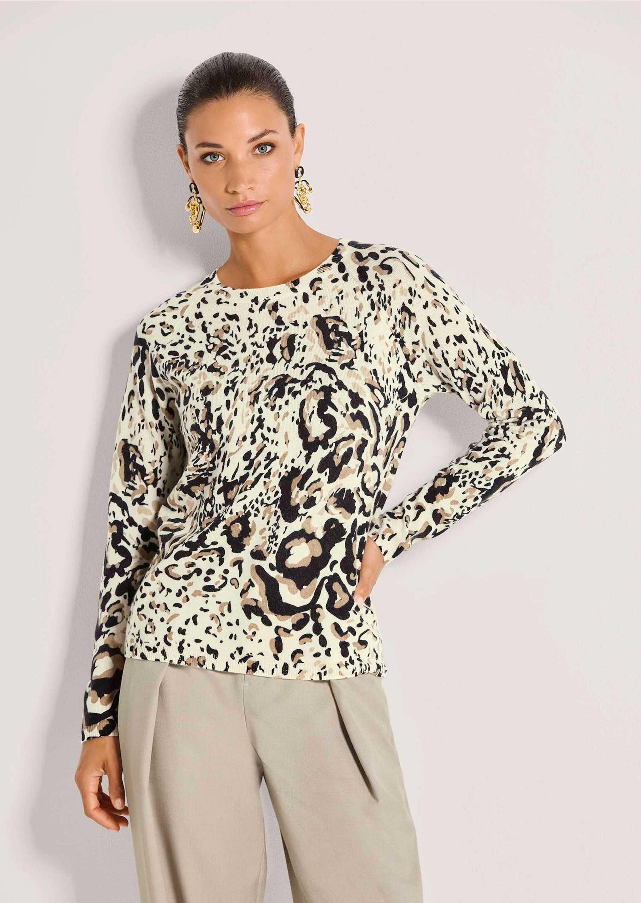 Thumbnail - MADELEINE Longpullover "Feinstrickpullover Wollpullover mit Animal-Print" Individueller Print