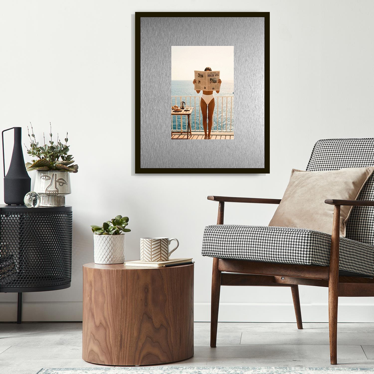 queence Bild »Trend Wandbild, Wandkunst, Kunstdruck "Sommer in den 60igern"« Fashion | Frau | Meer 1 Stk. tlg. inkl. Passepartout aus hochwertigem Aluminium und schwarzem Rahmen