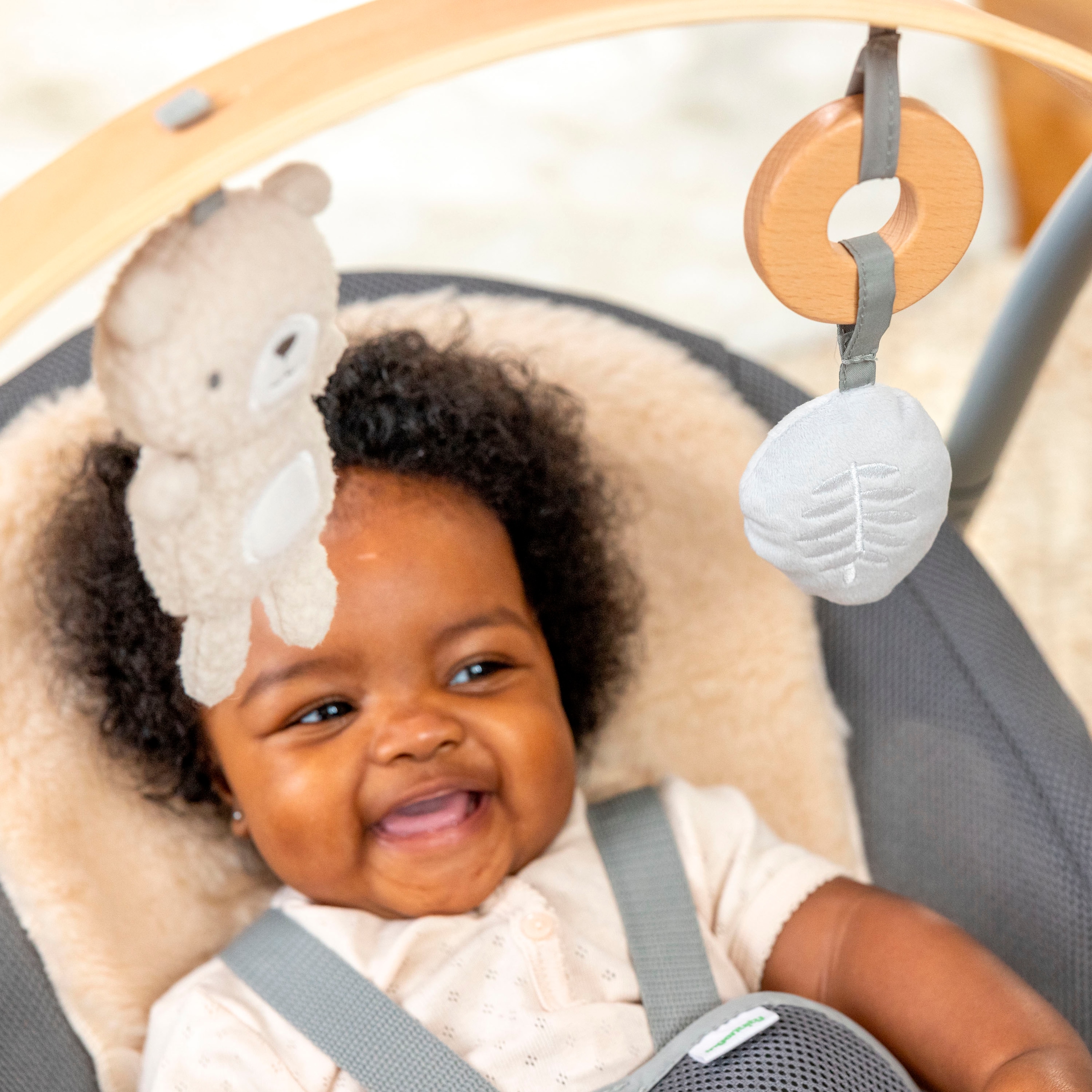 ingenuity Babywippe »Every Season™ Swing 'n Go Portable Swing™ - Wesley™«, bis 9 kg, mit Musik und Geräuschen