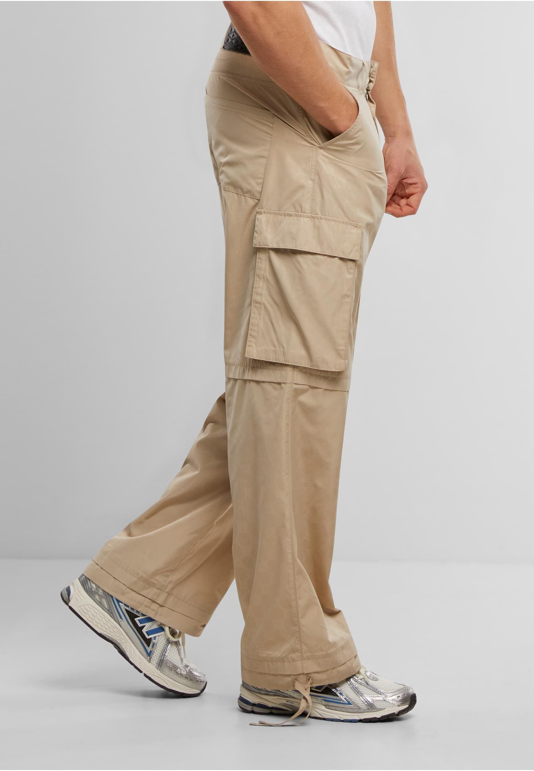 PEQUS Stoffhose »PEQUS PEQUS Aether Monogram Parachute Pants«, (1 tlg.)