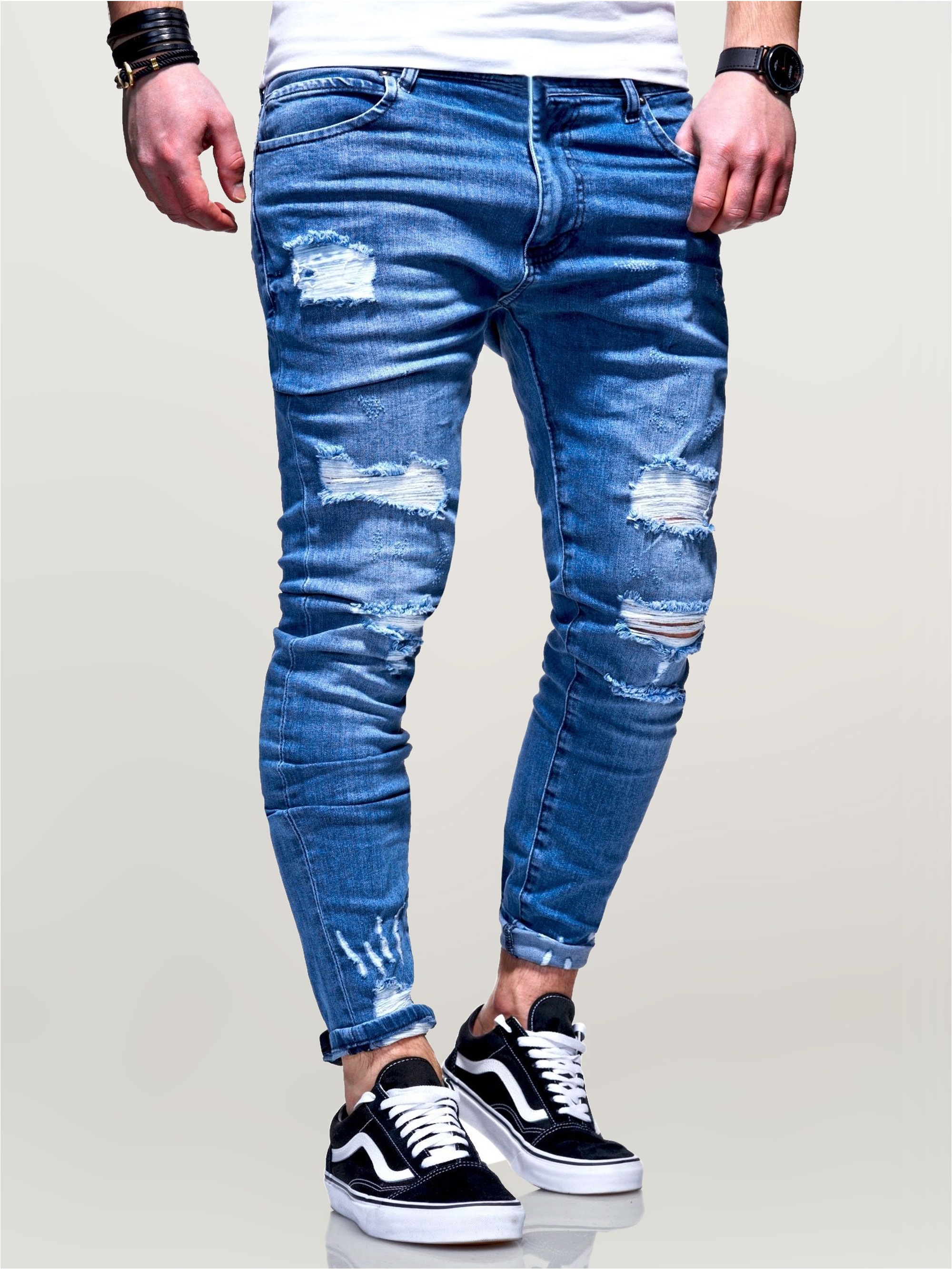 behype Slim-fit-Jeans »Dino«, mit tollen Used-Elementen