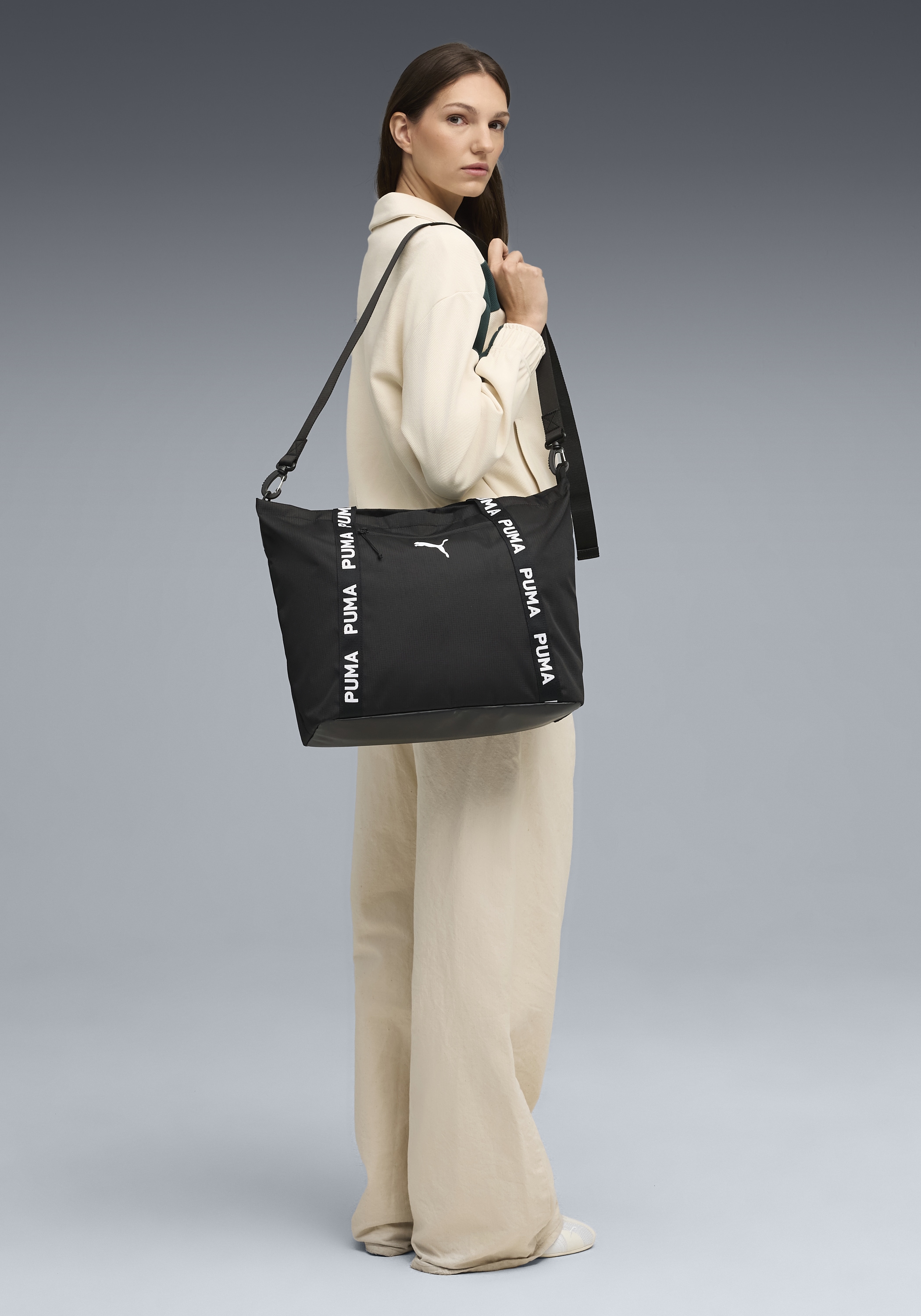 PUMA Sporttasche »AT ESS SHOPPER« für Fitness und Alltag, mit Reißverschluss-Hauptfach