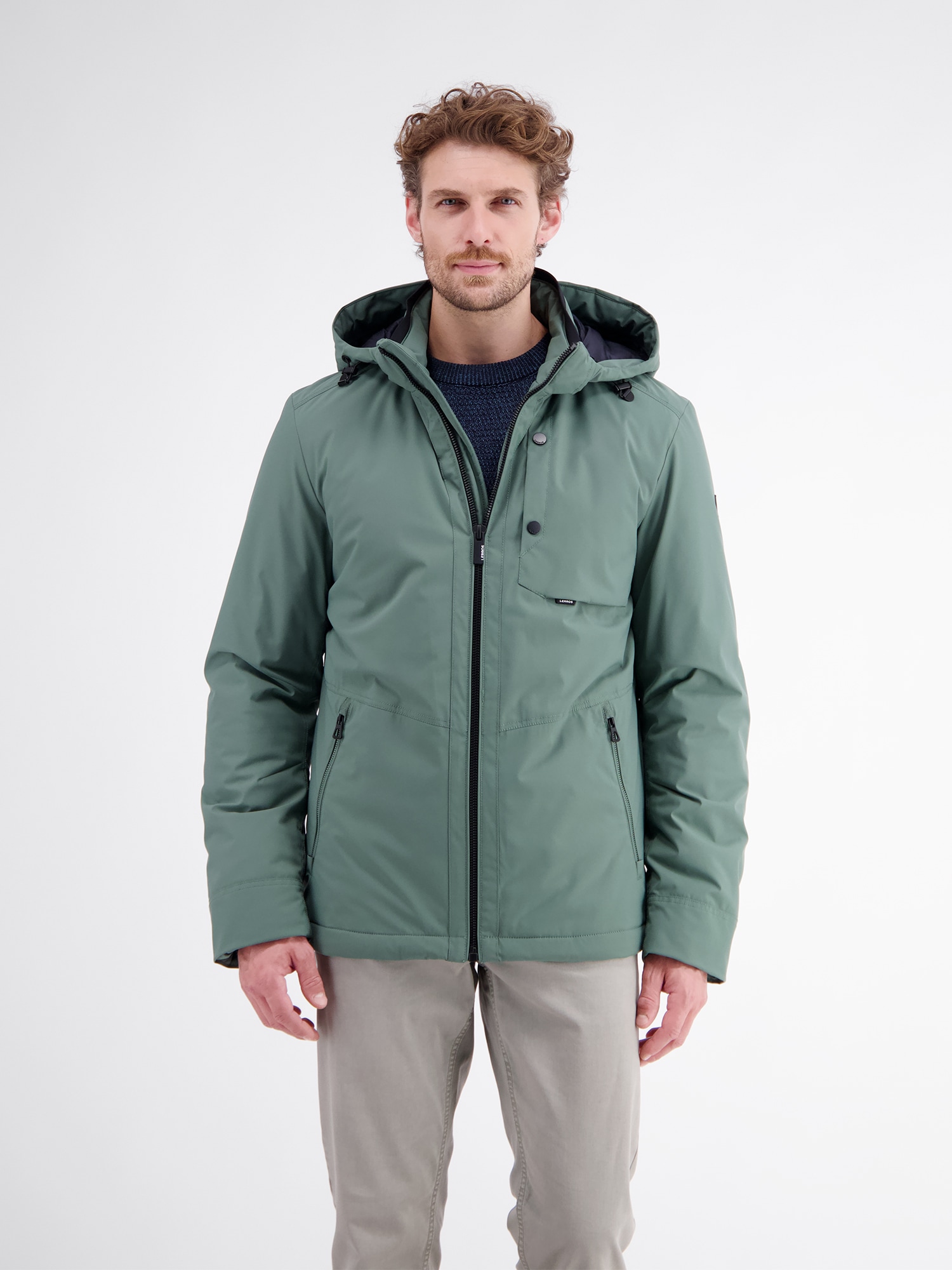 LERROS 1100000002199 "Sportive Jacke aus wind- und wasserabweisender Kunstfaser" mit Kapuze