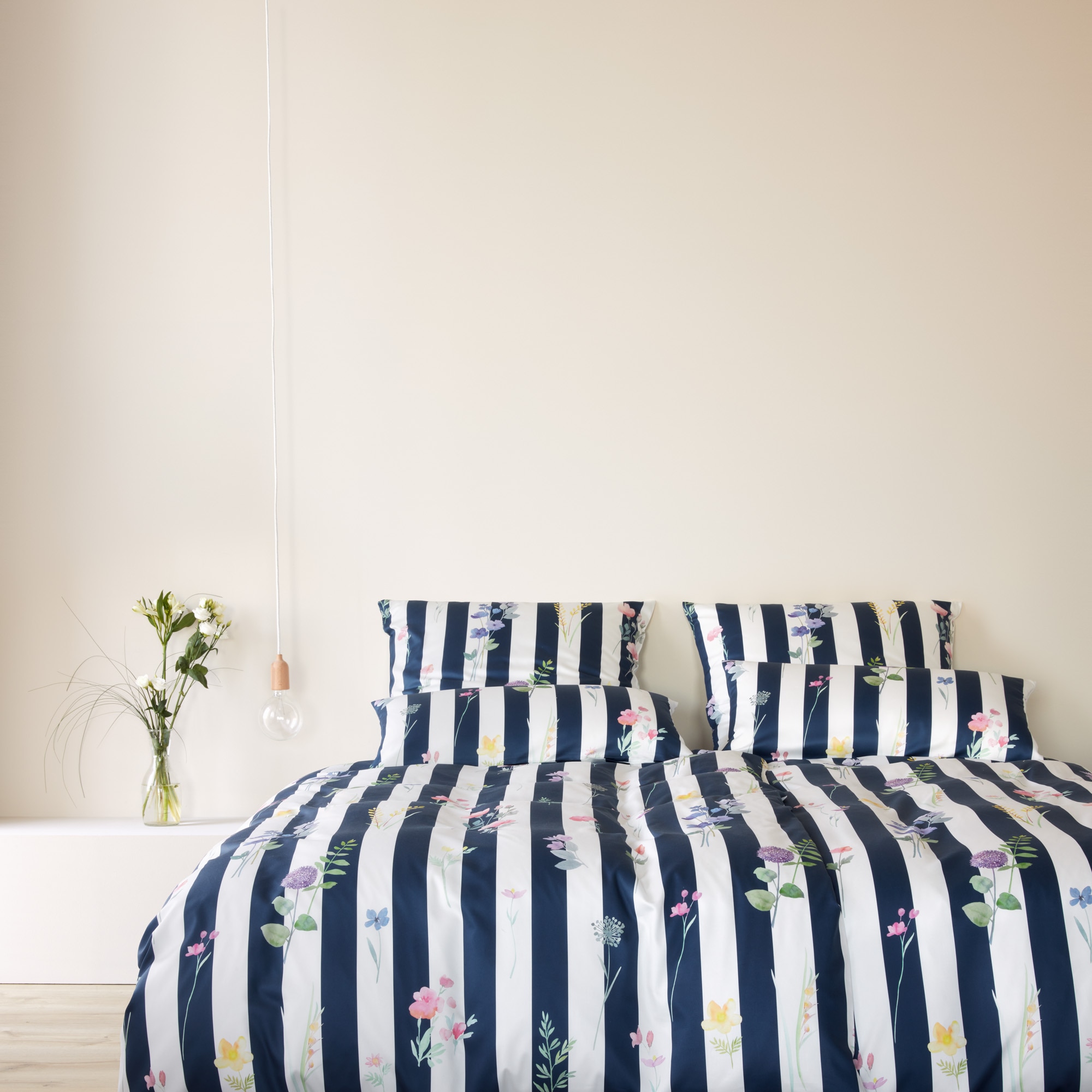 Elegante Bettwäsche "Flowerstripe" 2 angenehmes Hautgefühl