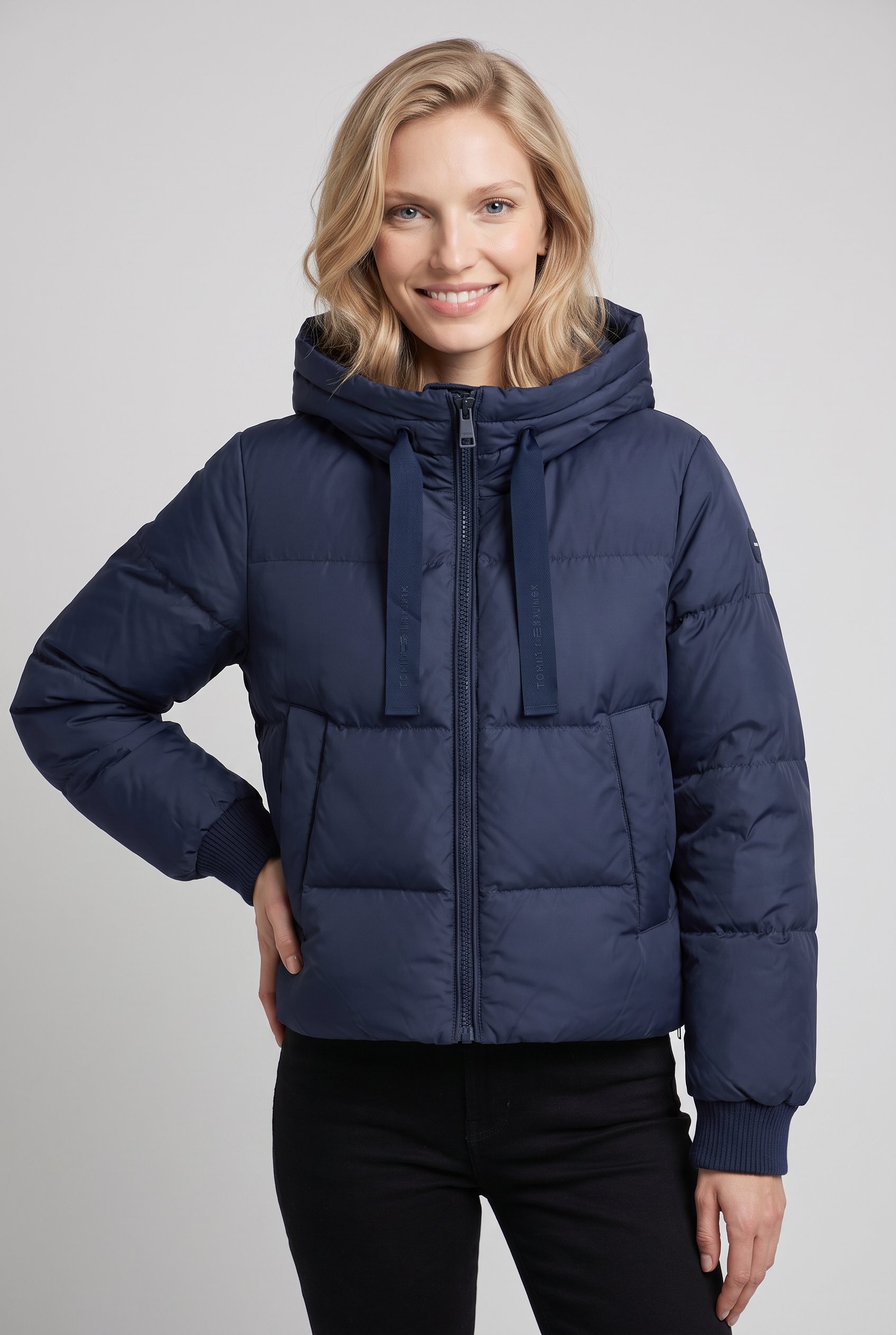 Tommy Hilfiger Steppjacke »TH TAPE DOWN JACKET W/HOOD« mit Kapuze Kunstfaser