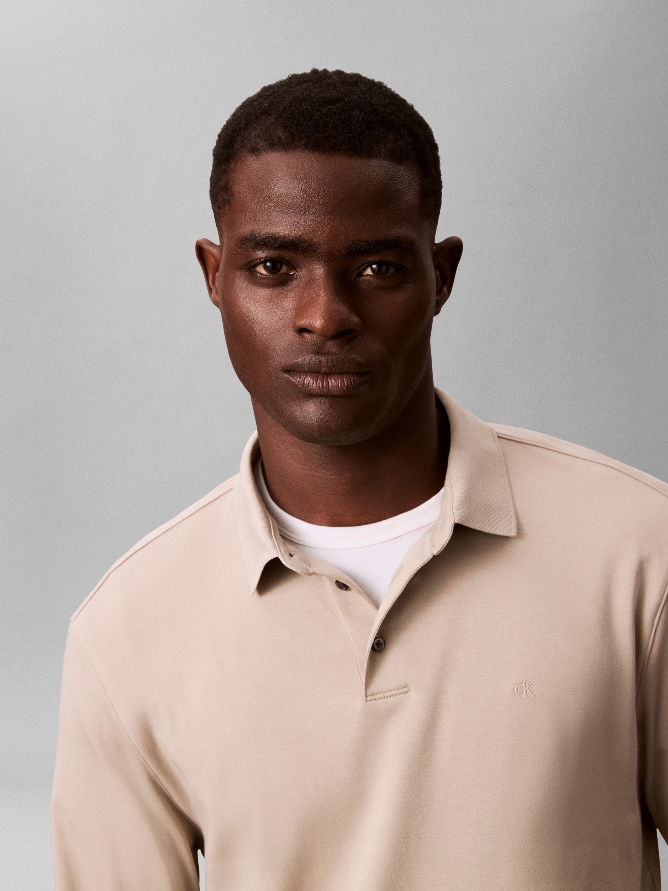 Calvin Klein Jeans Langarm-Poloshirt »LS SUPIMA COTTON SOLID POLO« regular fit mit Rundhalsausschnitt