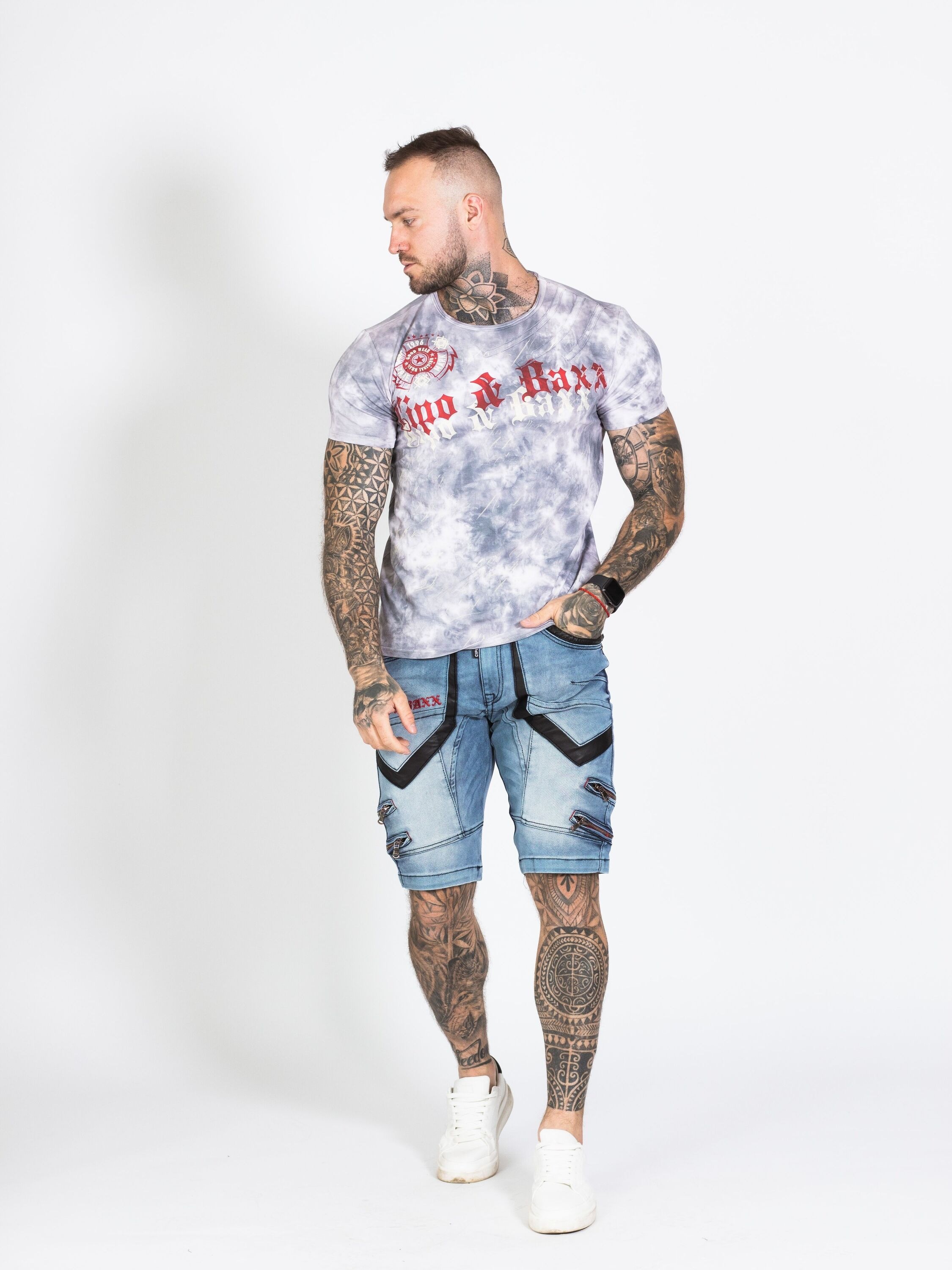 Cipo & Baxx Jeansbermudas »Capri-Hose« aus einer angenehmen Baumwollmischung