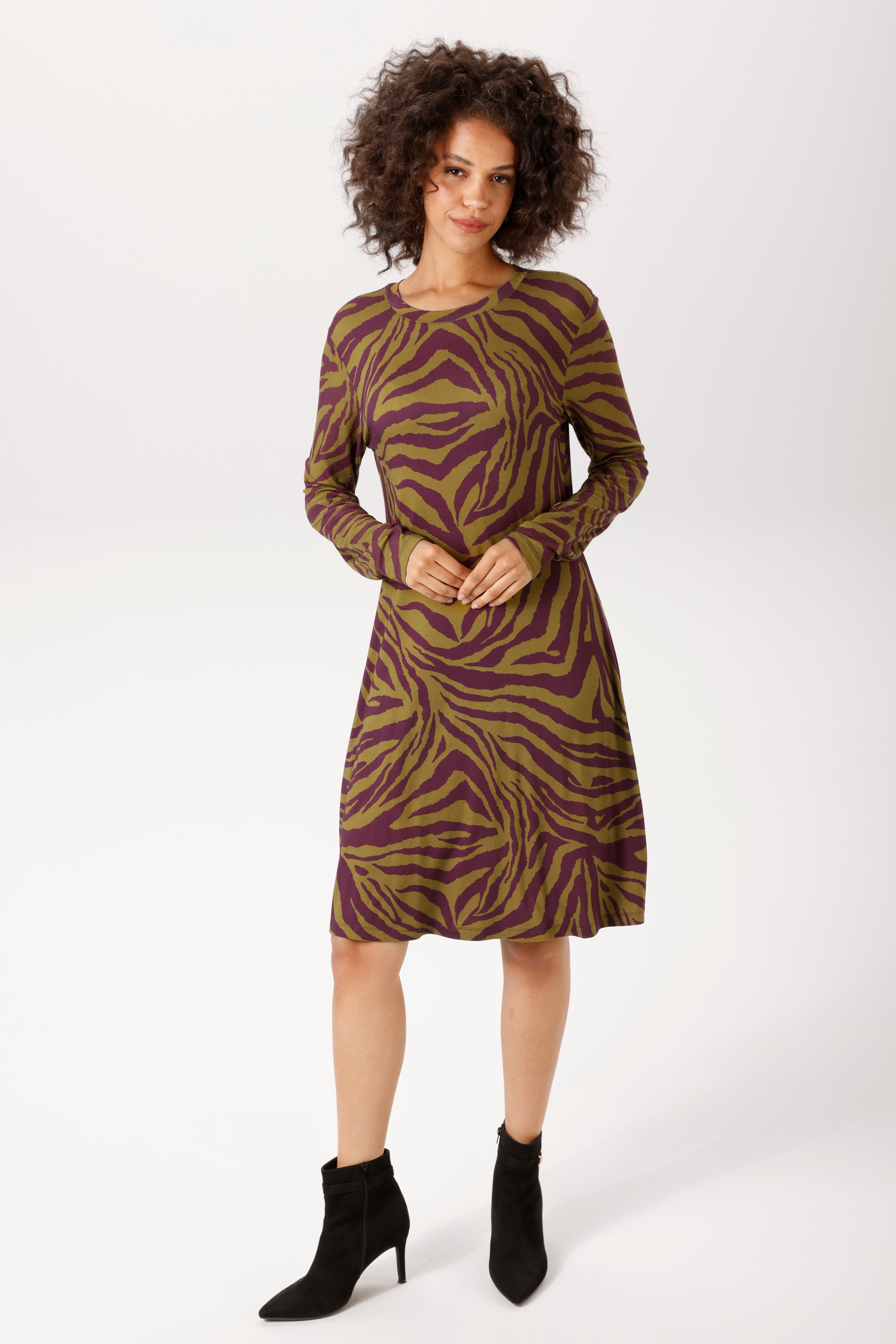Aniston CASUAL A-Linien-Kleid mit extravagantem Zebra-Muster - NEUE KOLLEKTION
