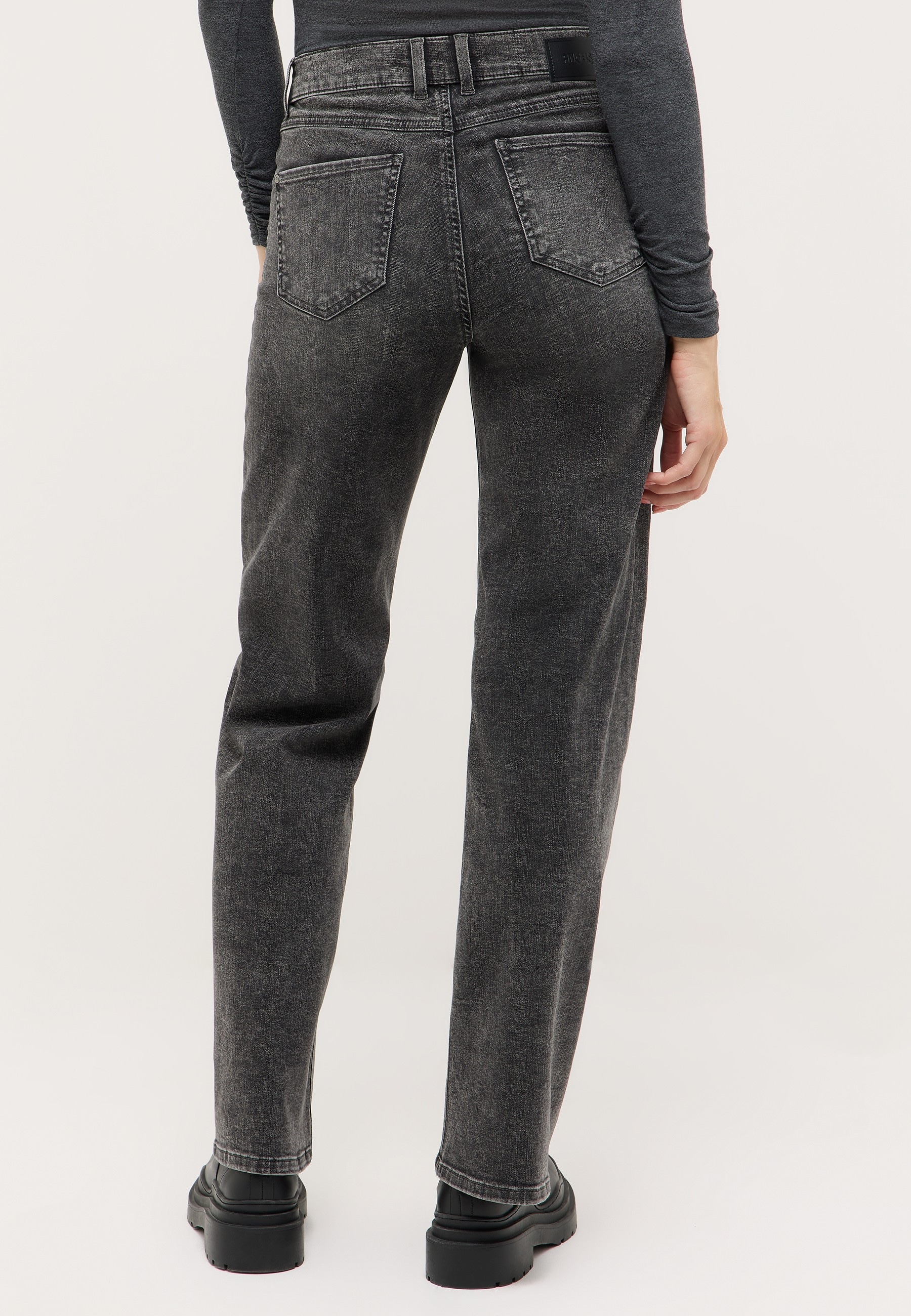 ANGELS Relax-fit-Jeans »LIZ SMART BUCKLE«, mit kleinen Schmuckelementen