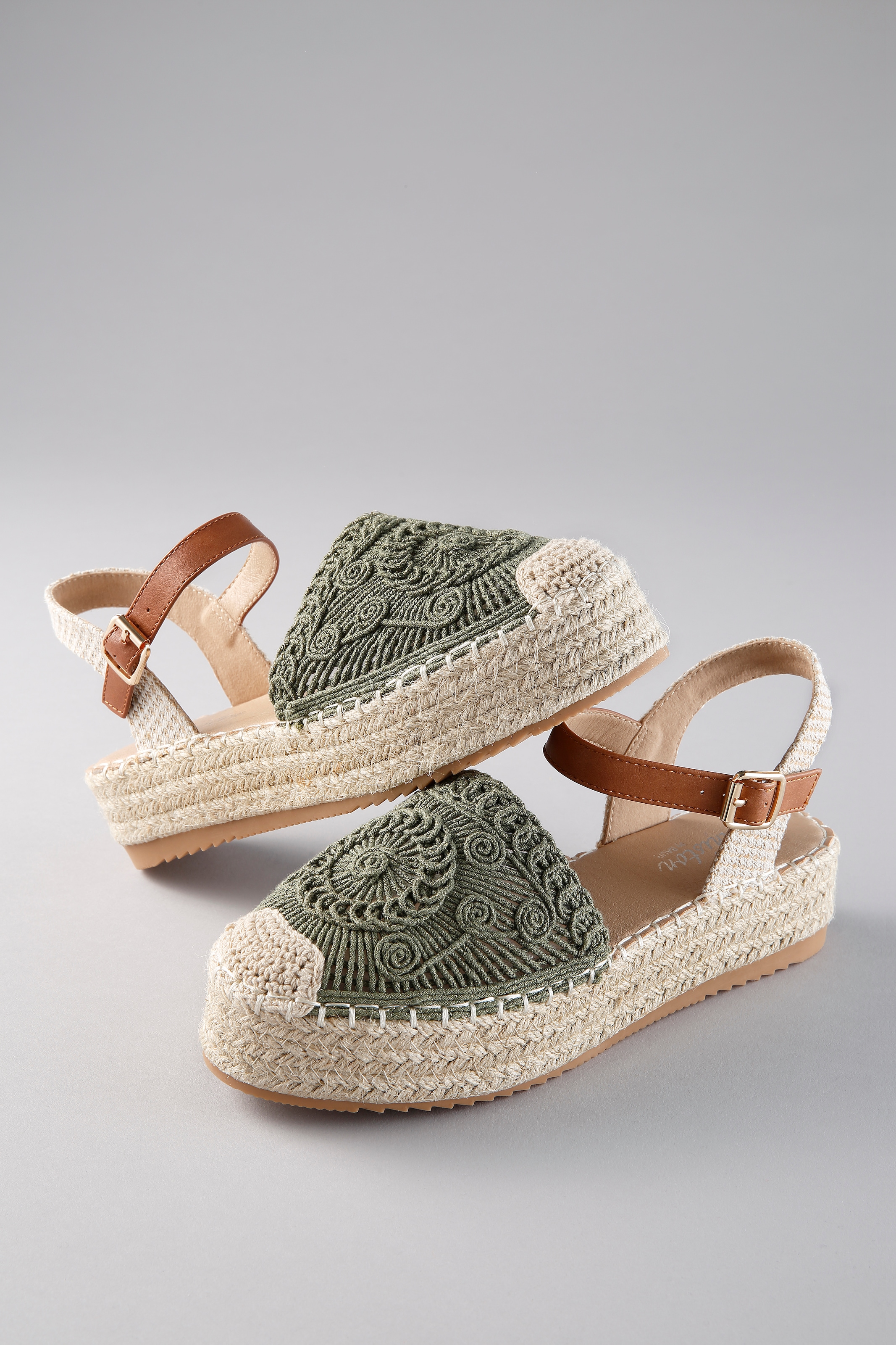 Aniston SHOES Plateausandale Häkel-Sandale, Sommerschuh, Urlaubsschuh - NEUE KOLLEKTION