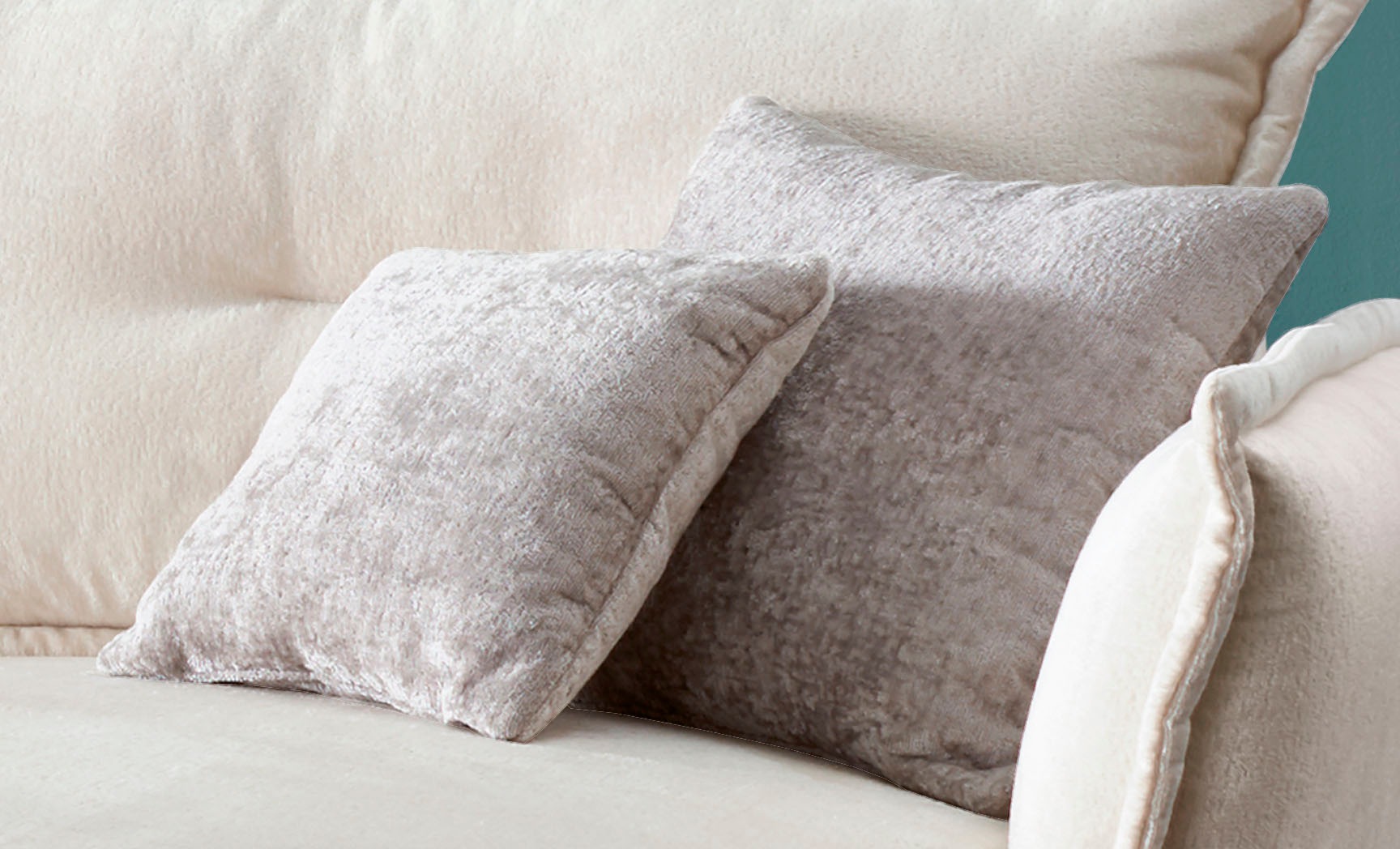 INOSIGN Ecksofa »Lazio modern und bequem, schmale Armlehnen, tolle Detailverarbeitung«, zwei verschiedene Fußfarben wählbar