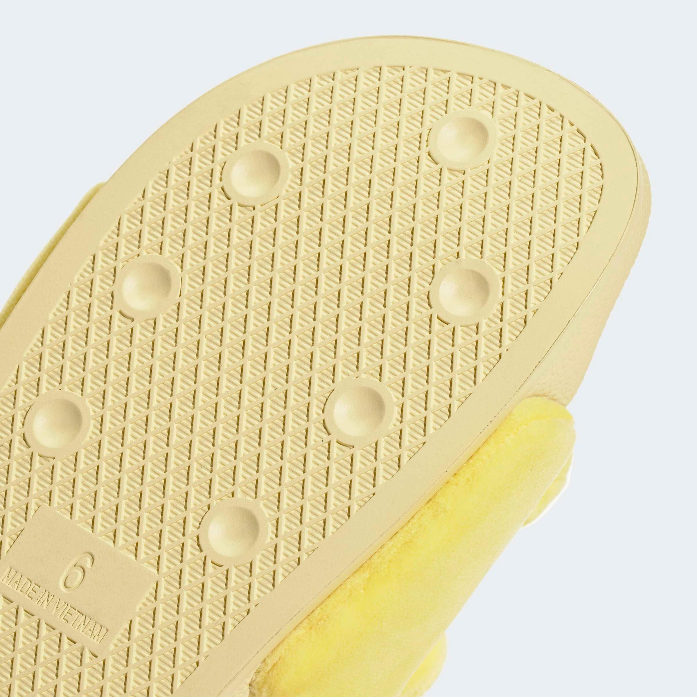 adidas Originals Hausschuh »CARE BEARS X ADIDAS ADILETTEN«  Care Bears Glücksbärchis Pantolette