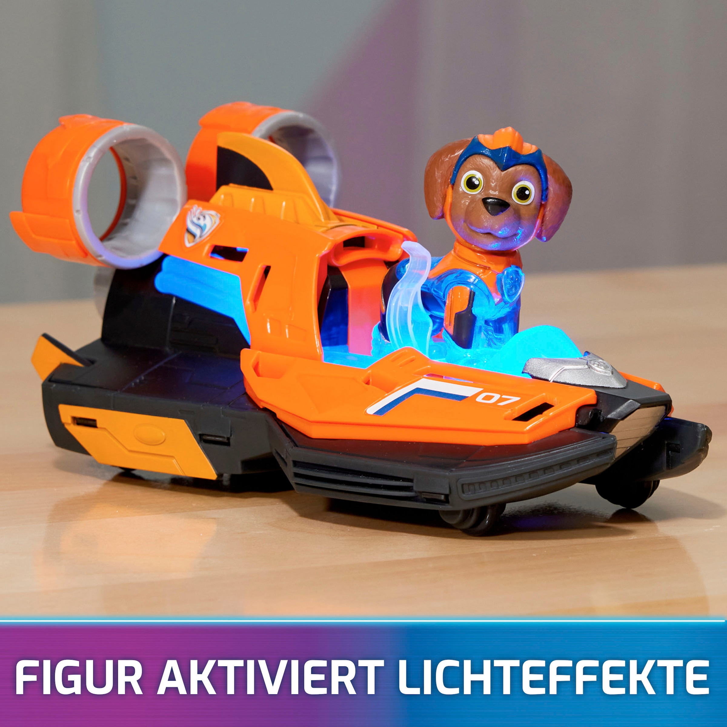 Spin Master Spielzeug-Auto »Paw Patrol - Movie II - Basic Themed Vehicles Zuma«, Speedboot mit Welpenfigur, Licht- und Soundeffekt
