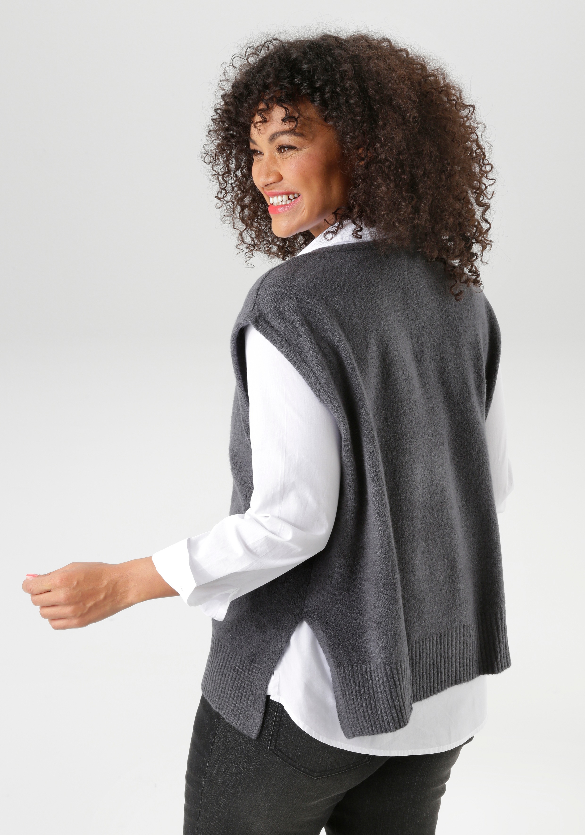 Thumbnail - Aniston PLUS Pullunder mit V-Ausschnitt